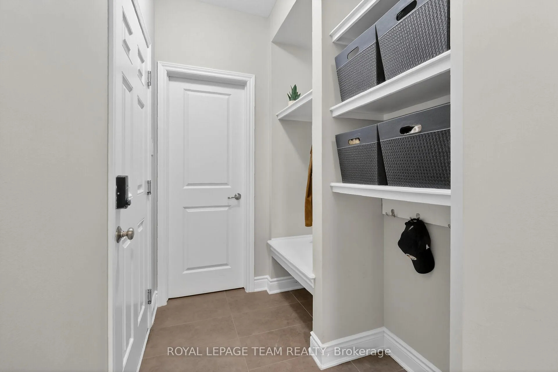 Photo 22 of 326 Eucalyptus Circle, Ottawa, Stittsville (North) — HOMEH