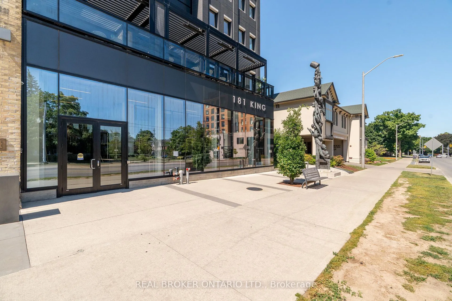 Photo 5 of Unit 1411, 181 King Street S, Waterloo — HOMEH