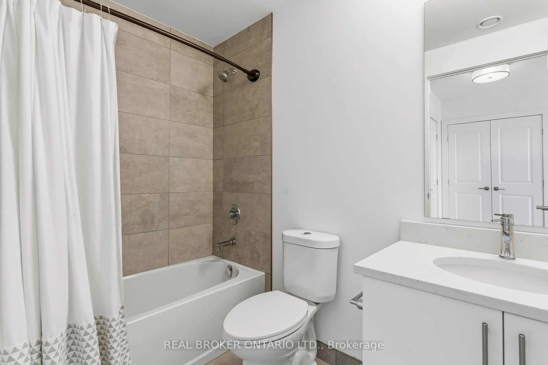 Photo 12 of Unit 1411, 181 King Street S, Waterloo — HOMEH