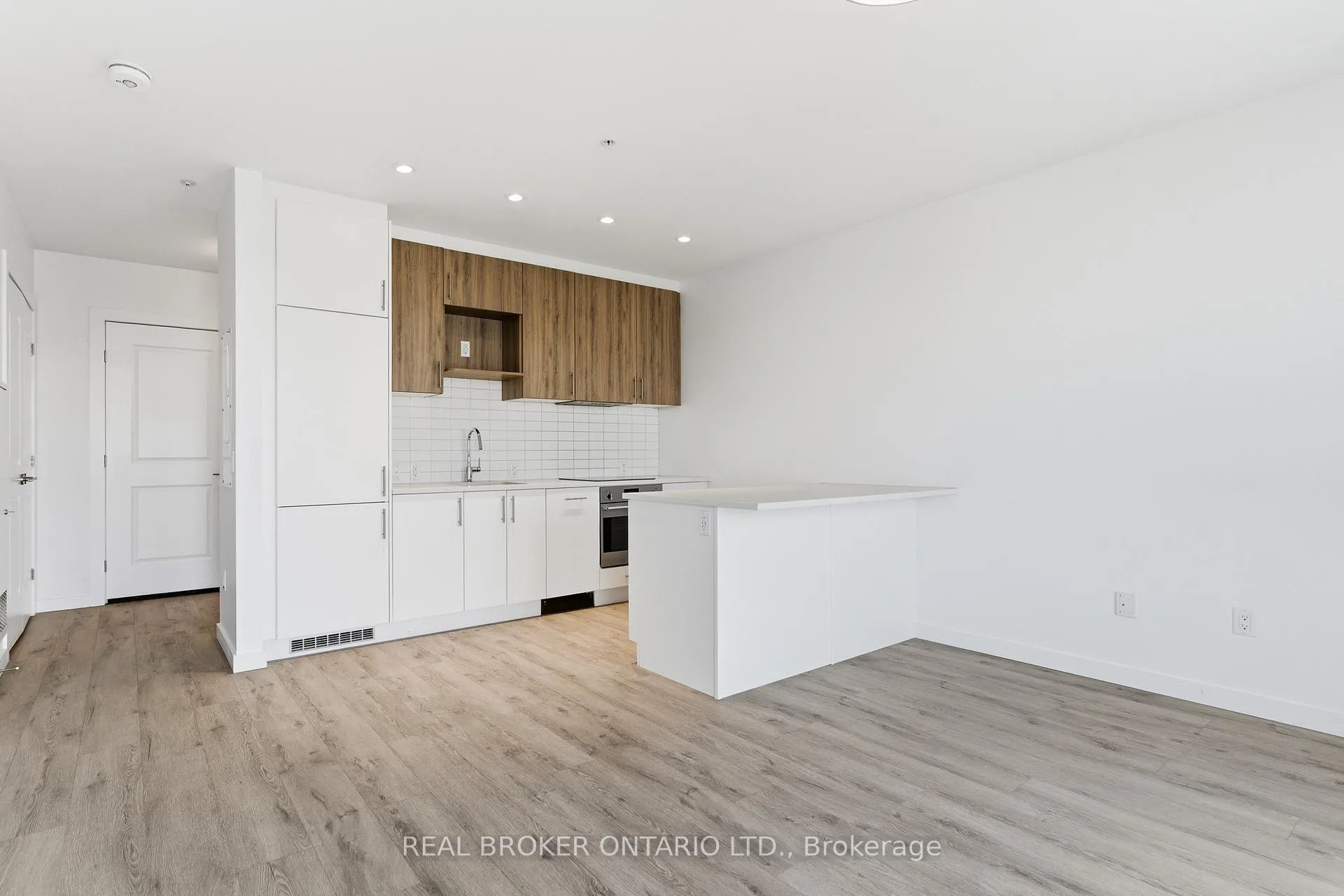 Photo 14 of Unit 1411, 181 King Street S, Waterloo — HOMEH