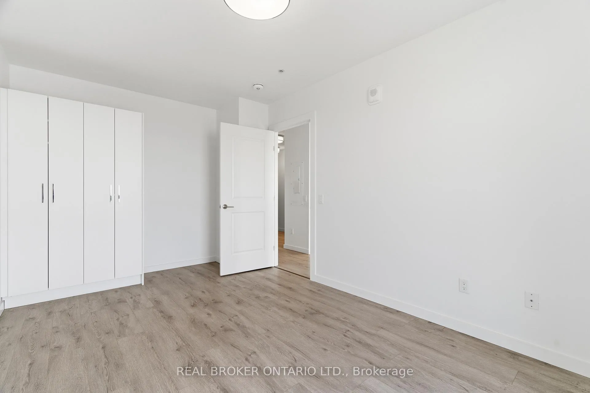 Photo 20 of Unit 1411, 181 King Street S, Waterloo — HOMEH