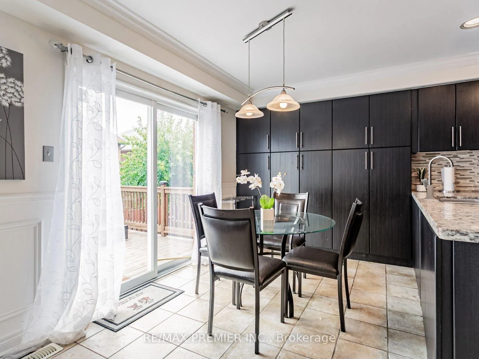 Photo 7 of 11 Four Seasons Circle, Brampton, Fletcher's Meadow — HOMEH