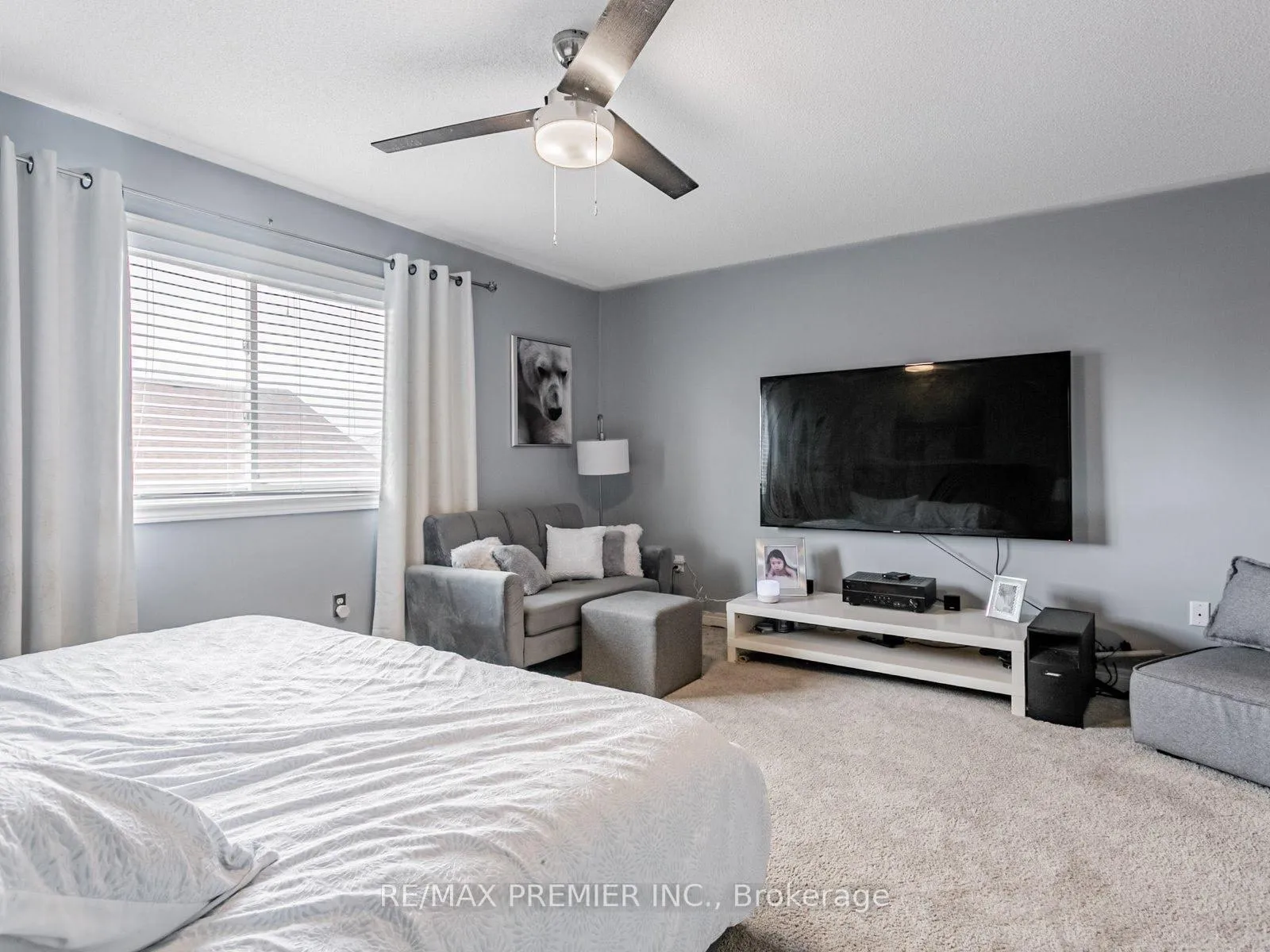 Photo 10 of 11 Four Seasons Circle, Brampton, Fletcher's Meadow — HOMEH
