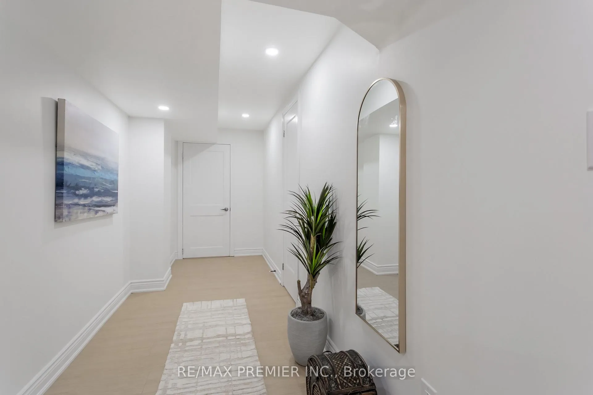 Photo 15 of 11 Four Seasons Circle, Brampton, Fletcher's Meadow — HOMEH