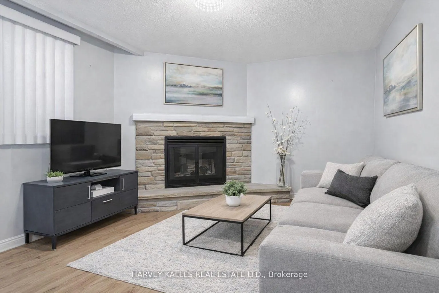 Photo 16 of 33 Tolton Drive S, Brampton, Brampton North — HOMEH