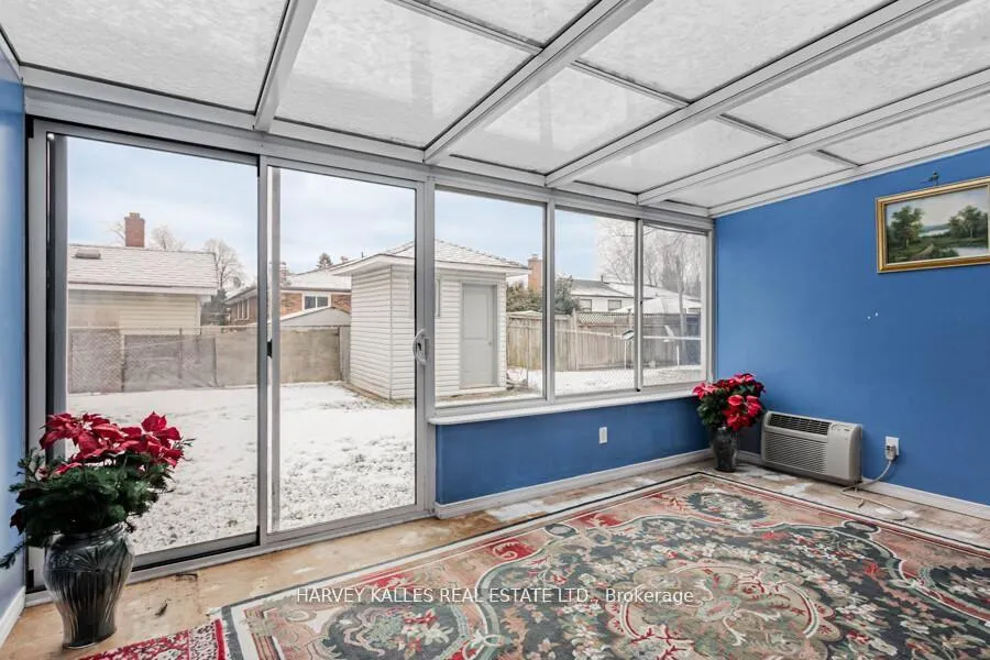 Photo 19 of 33 Tolton Drive S, Brampton, Brampton North — HOMEH