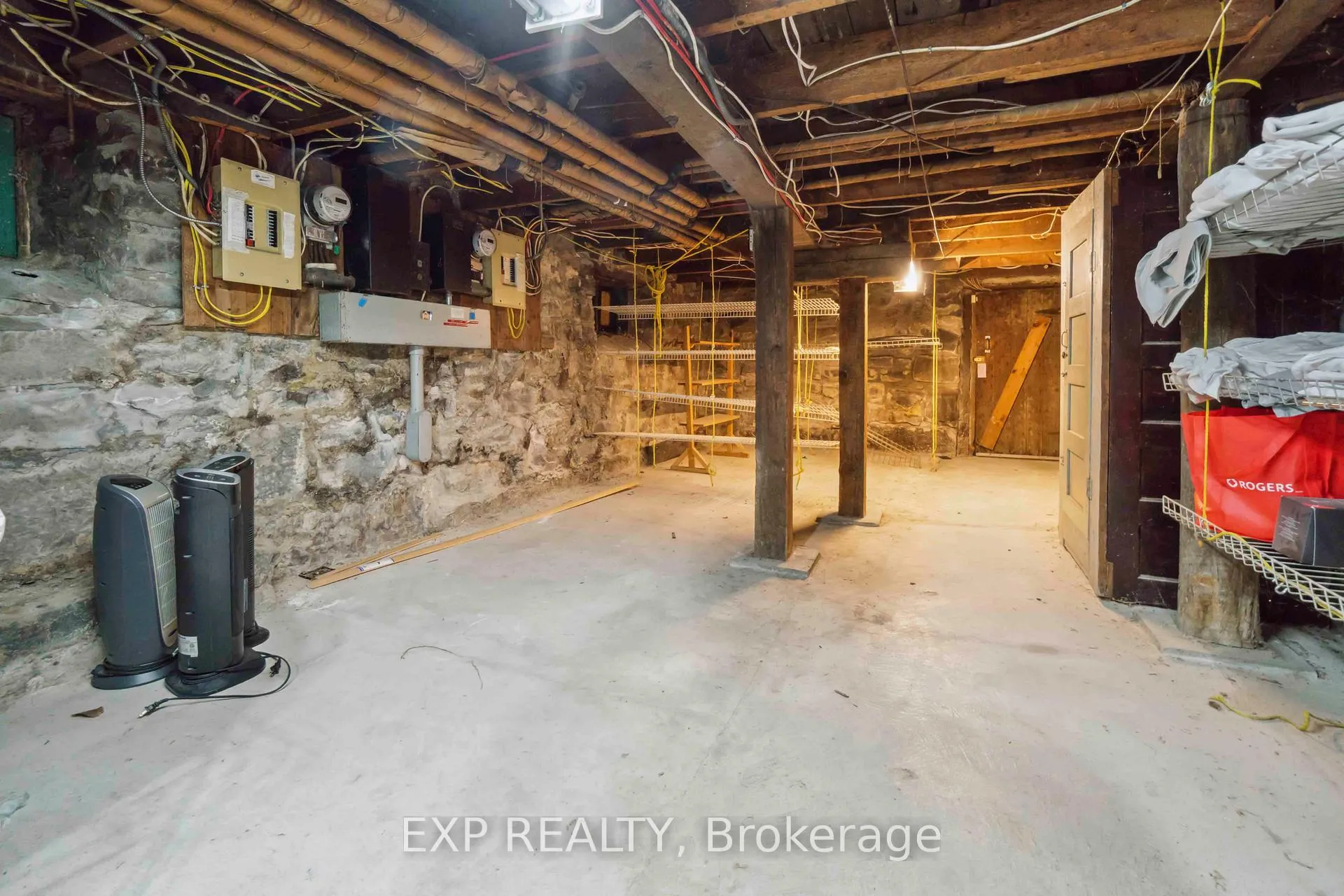 Photo 35 of 257 St Andrew Street, Ottawa, Lower Town — HOMEH