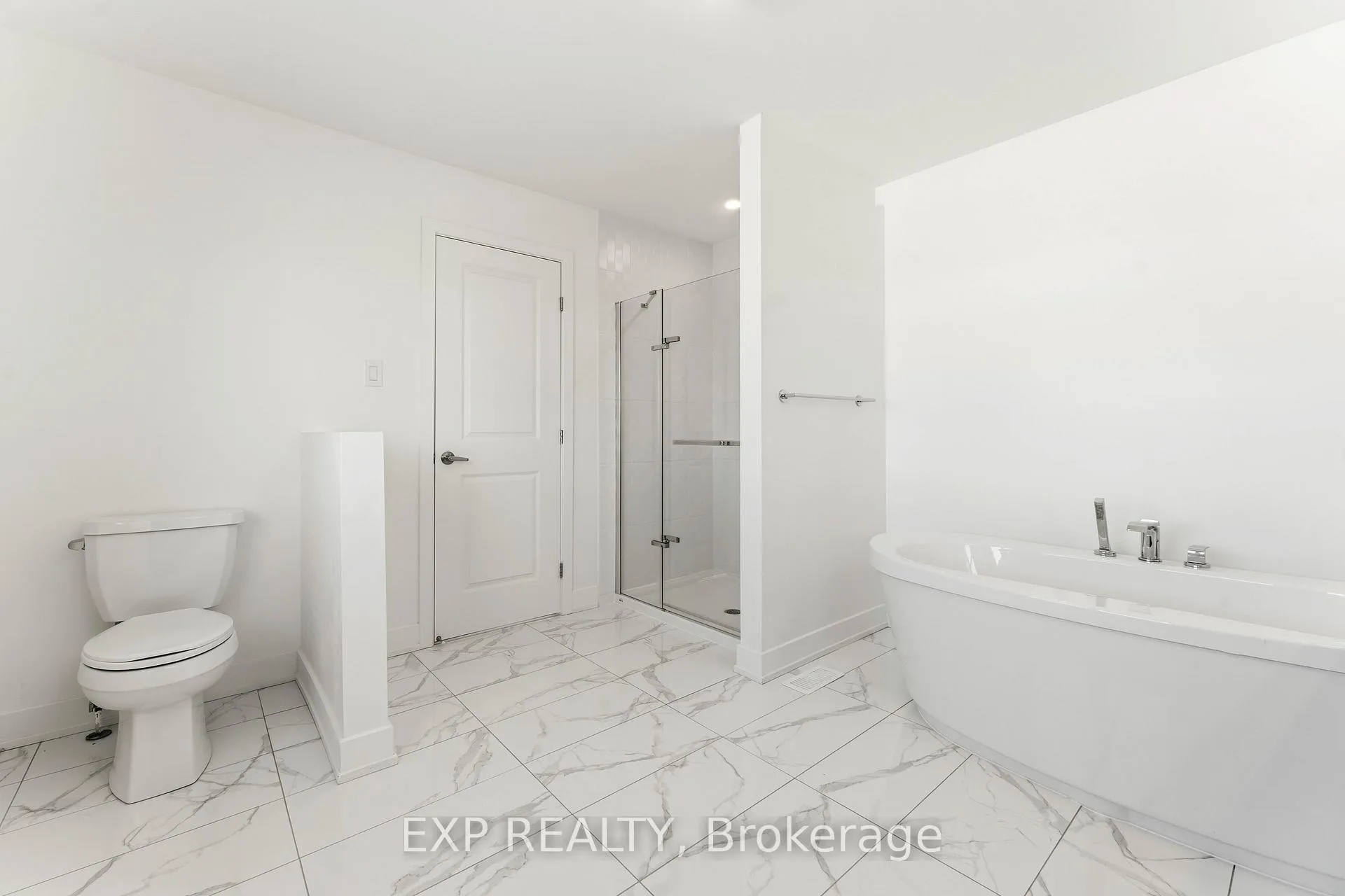 Photo 36 of 212 Reisling Way, Ottawa, Leitrim — HOMEH