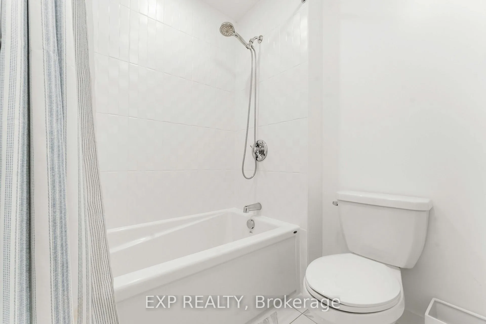 Photo 38 of 212 Reisling Way, Ottawa, Leitrim — HOMEH