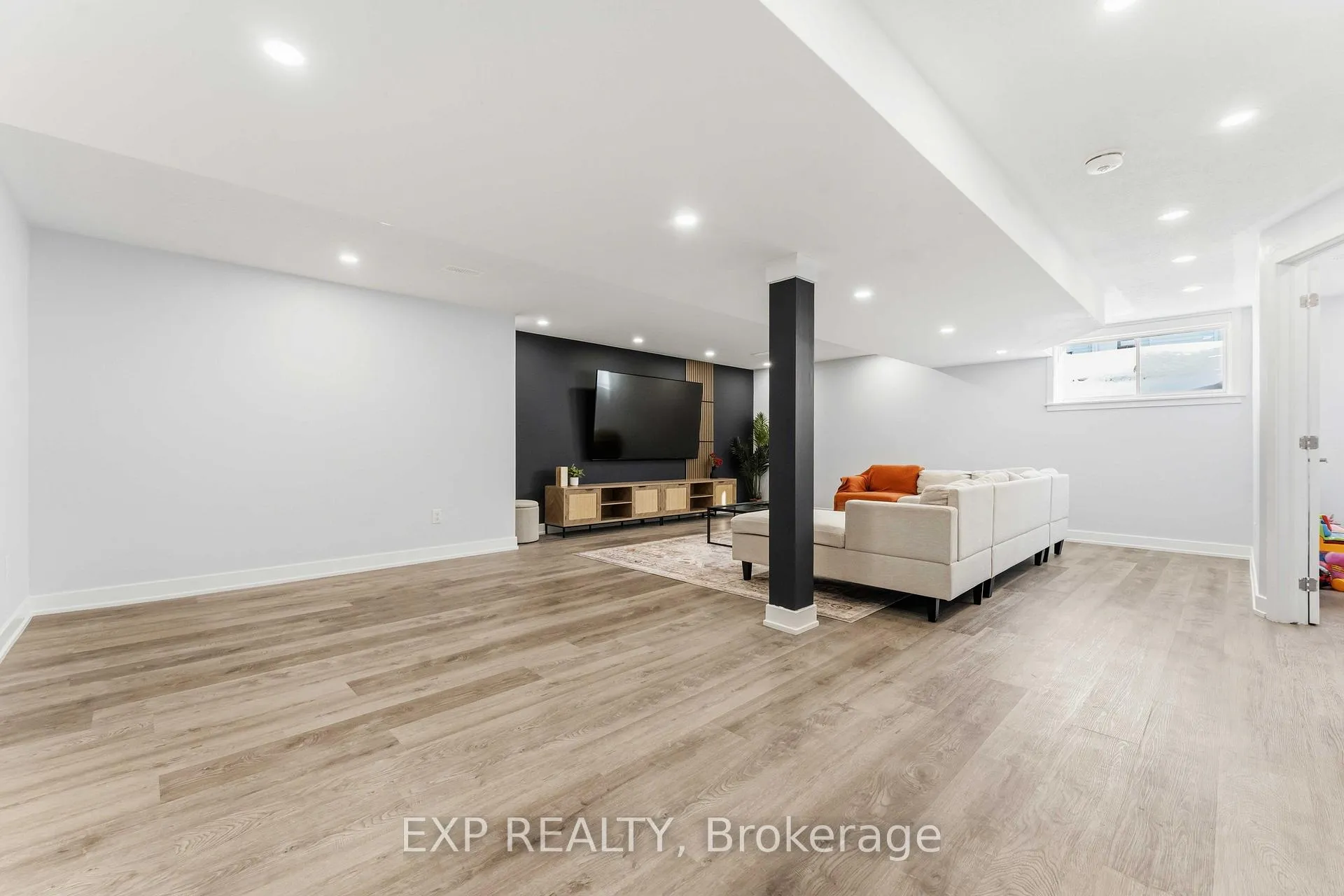 Photo 42 of 212 Reisling Way, Ottawa, Leitrim — HOMEH