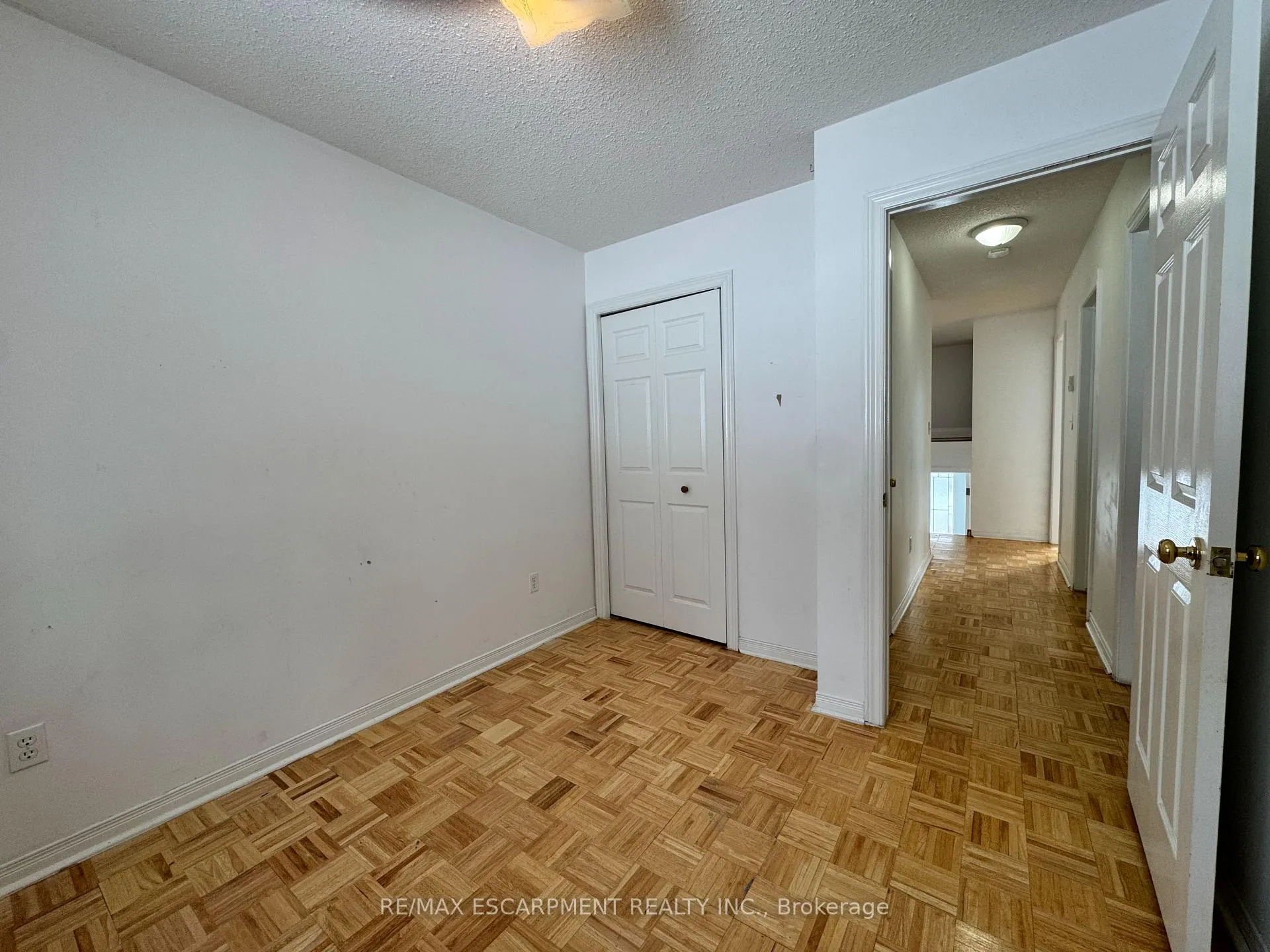 Photo 8 of 167 Forest Road, Brantford — HOMEH