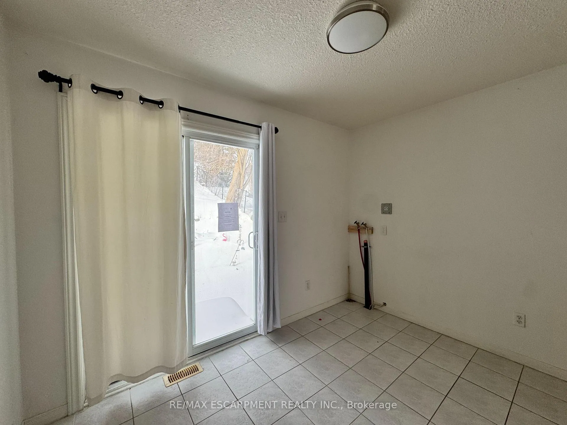 Photo 16 of 167 Forest Road, Brantford — HOMEH