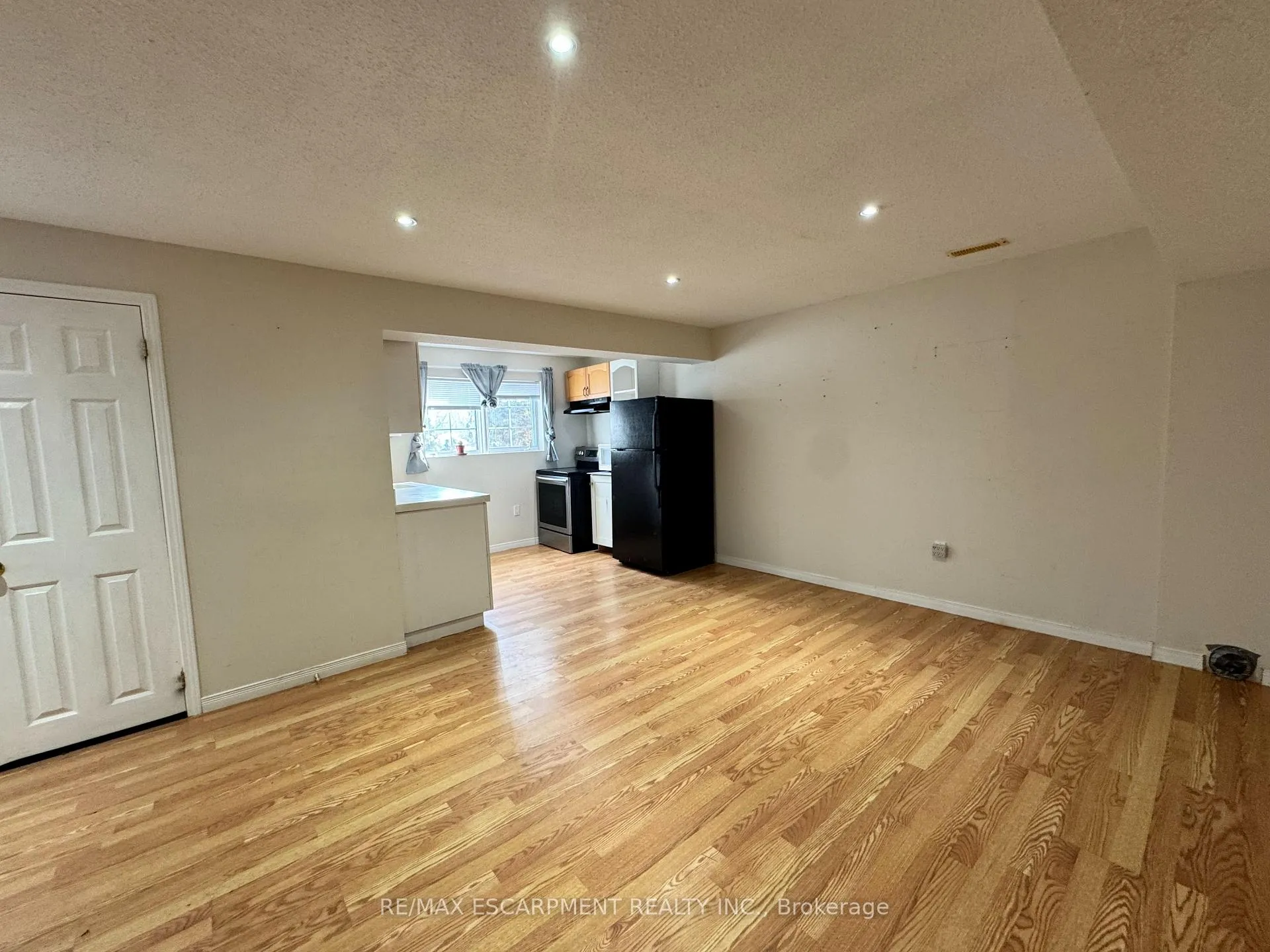 Photo 29 of 167 Forest Road, Brantford — HOMEH