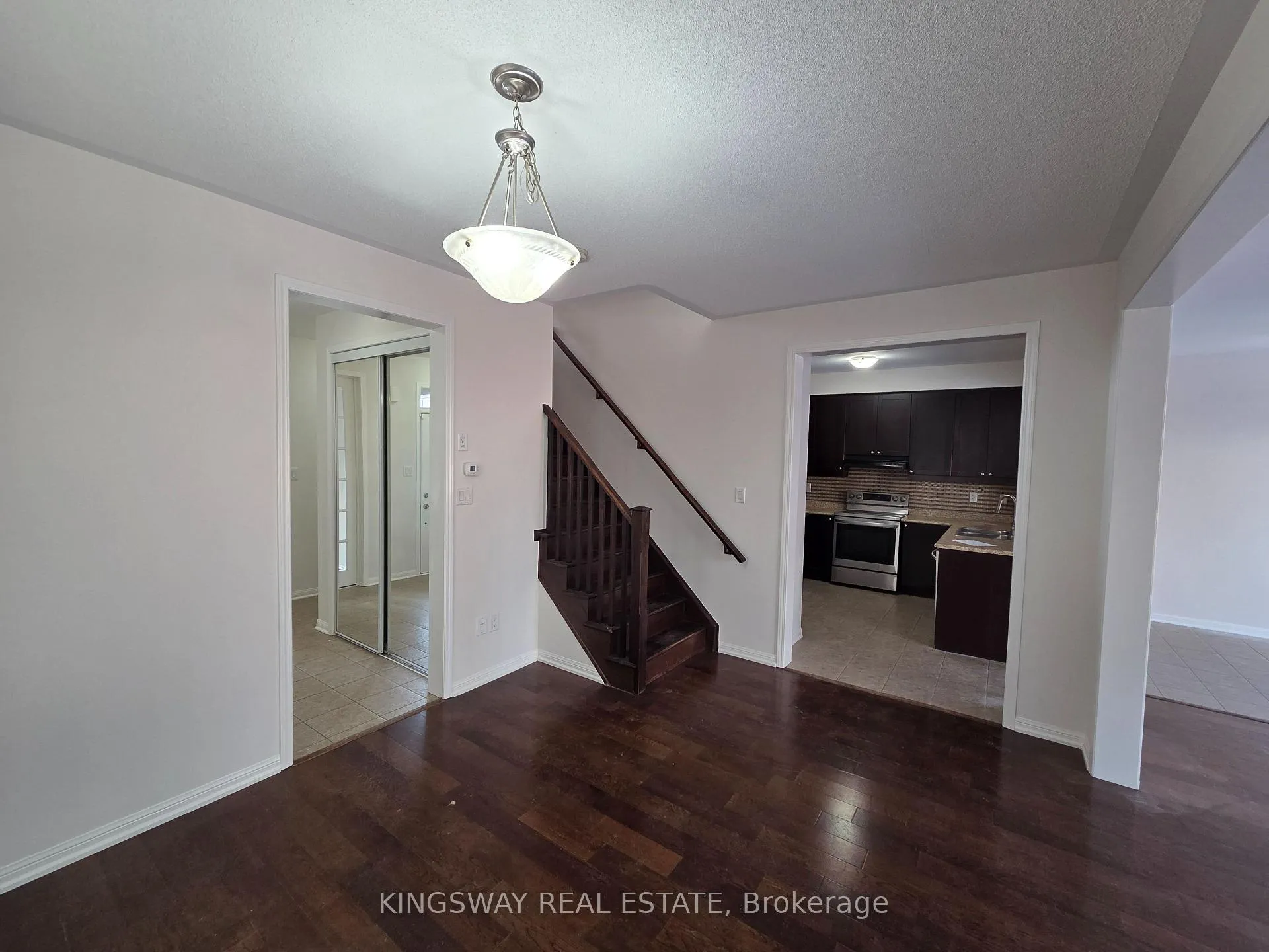 Photo 8 of 469 Tyrone Crescent, Milton, Willmott — HOMEH