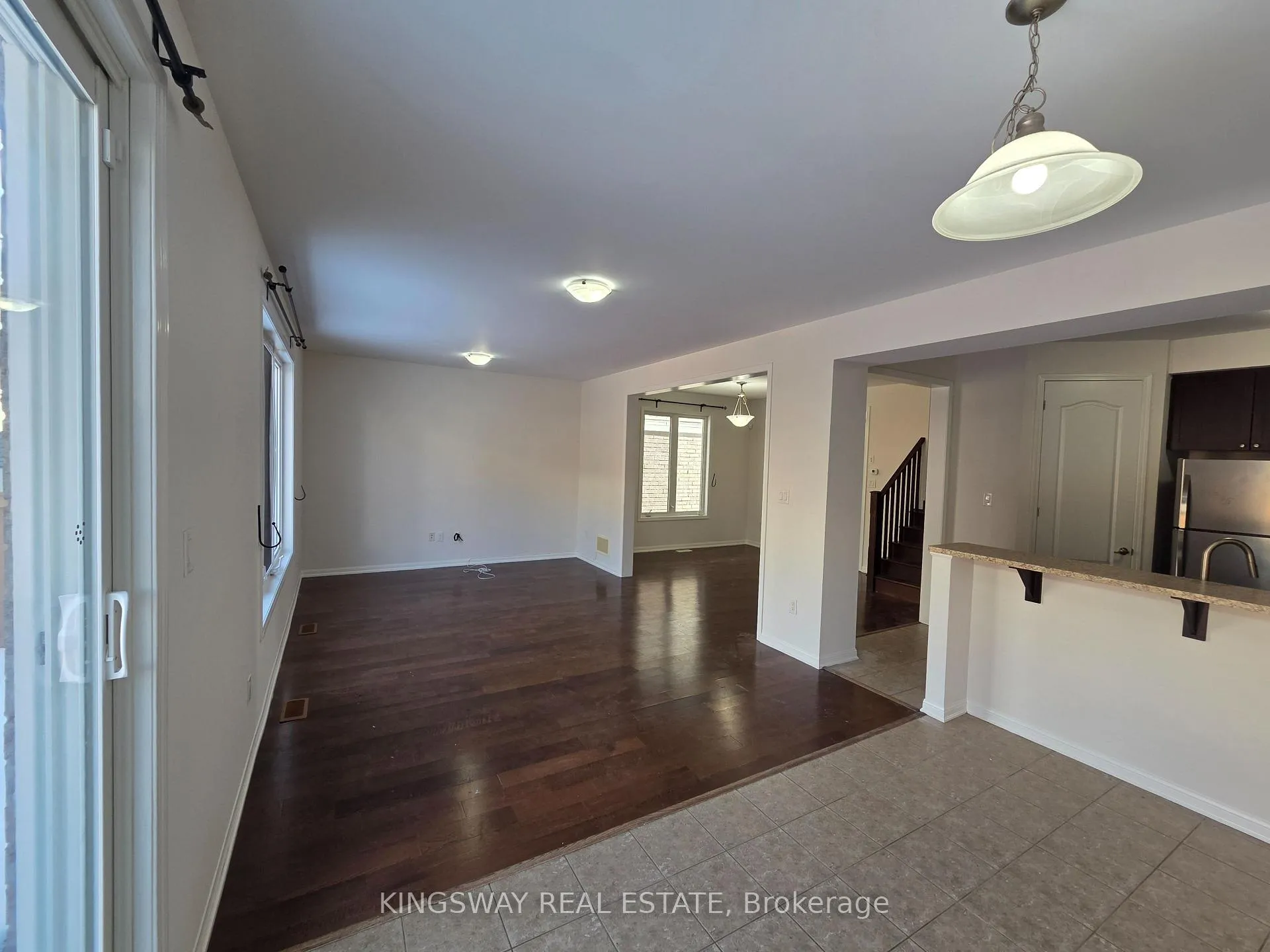 Photo 13 of 469 Tyrone Crescent, Milton, Willmott — HOMEH