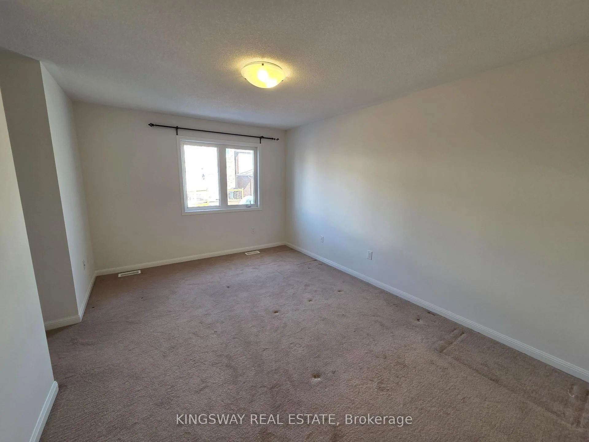 Photo 22 of 469 Tyrone Crescent, Milton, Willmott — HOMEH