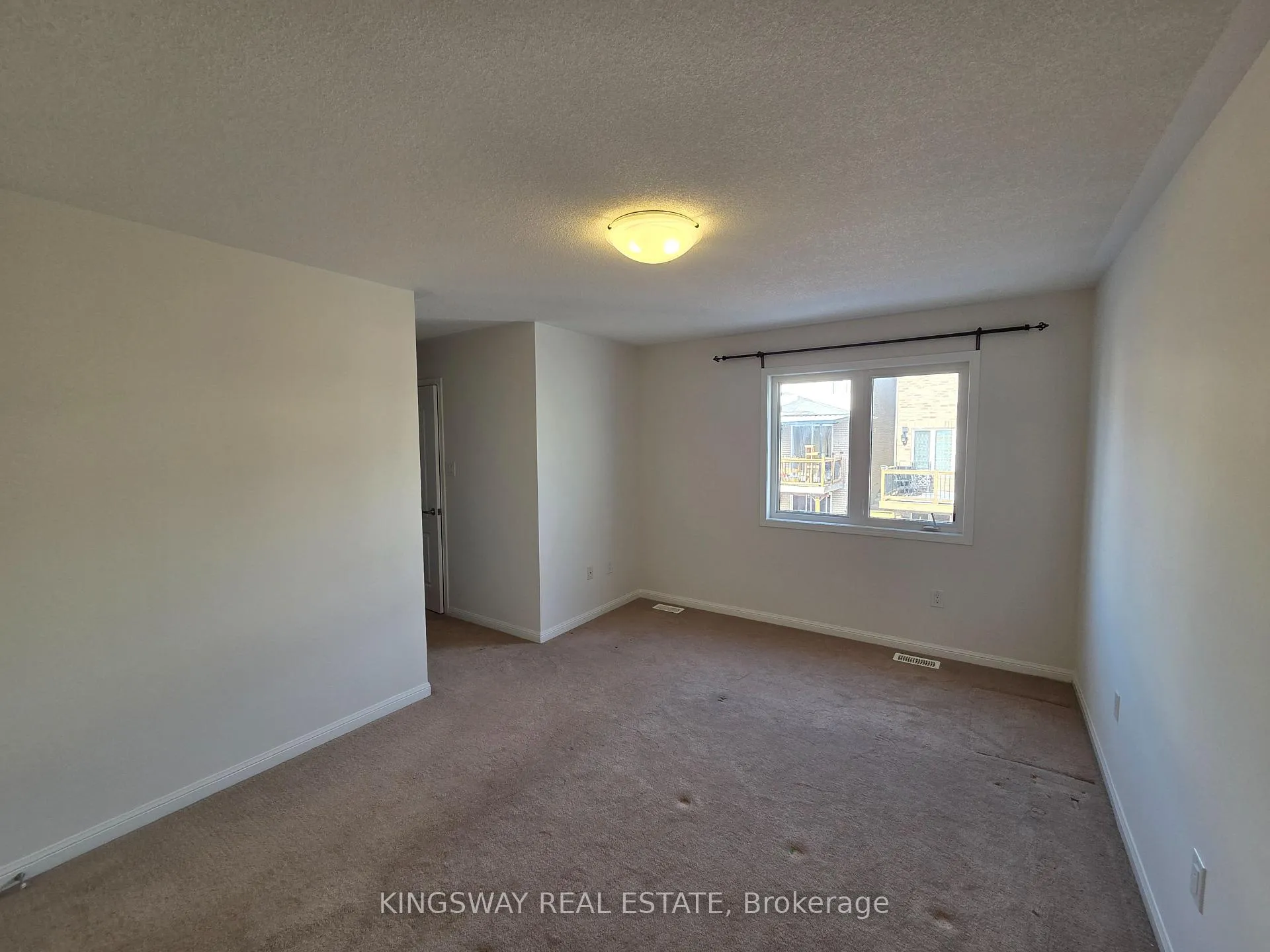 Photo 23 of 469 Tyrone Crescent, Milton, Willmott — HOMEH