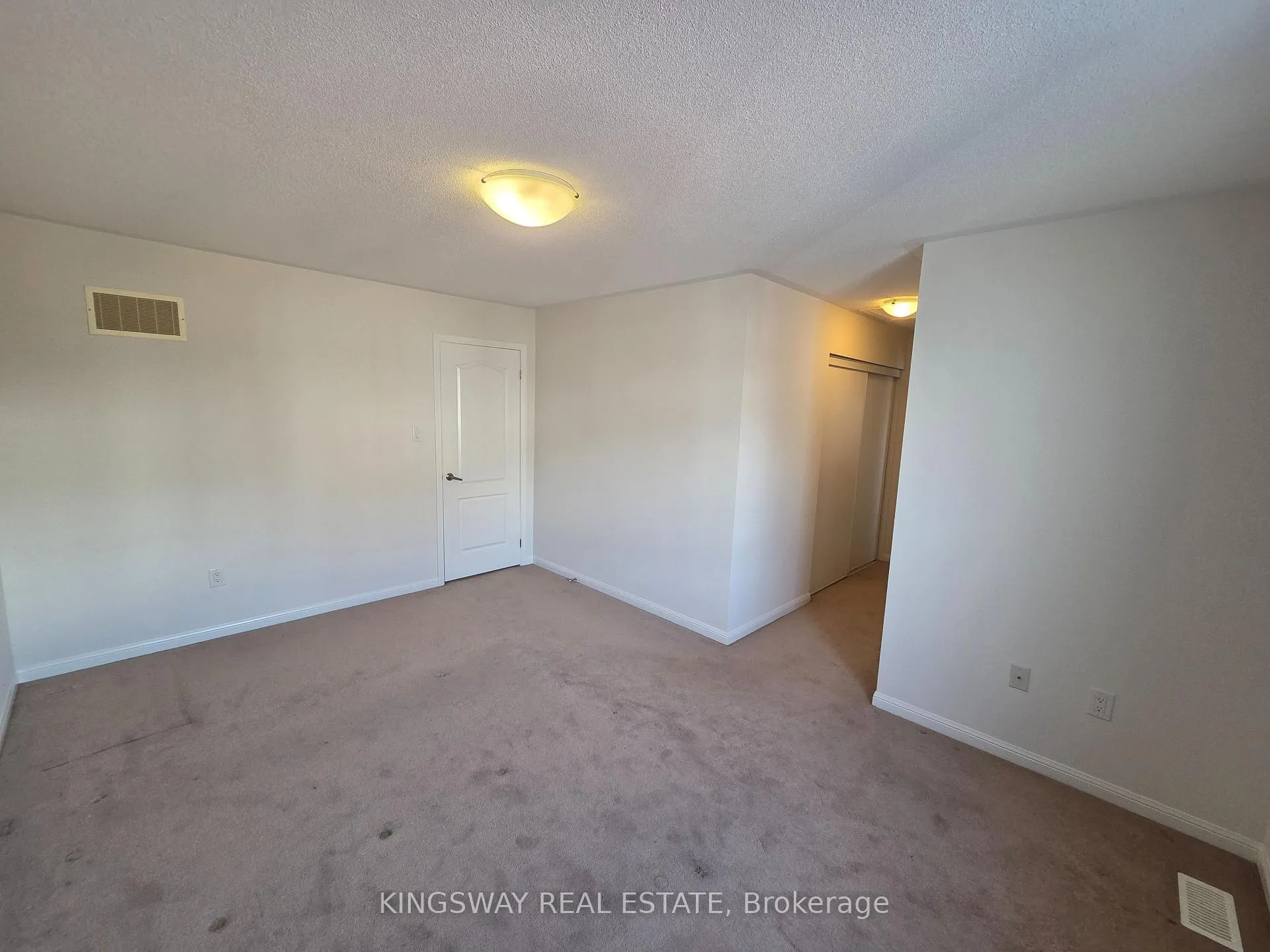 Photo 24 of 469 Tyrone Crescent, Milton, Willmott — HOMEH