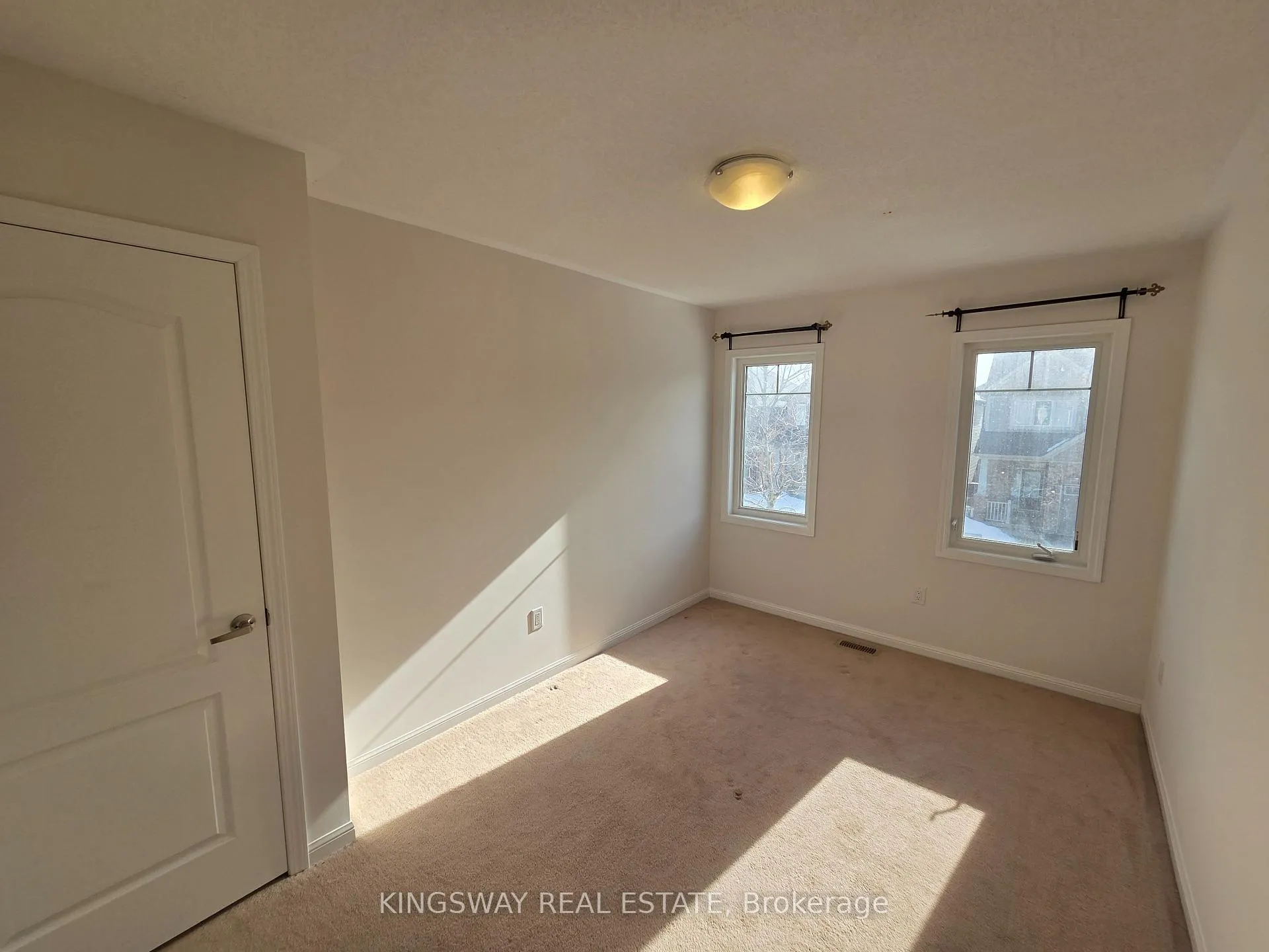 Photo 30 of 469 Tyrone Crescent, Milton, Willmott — HOMEH