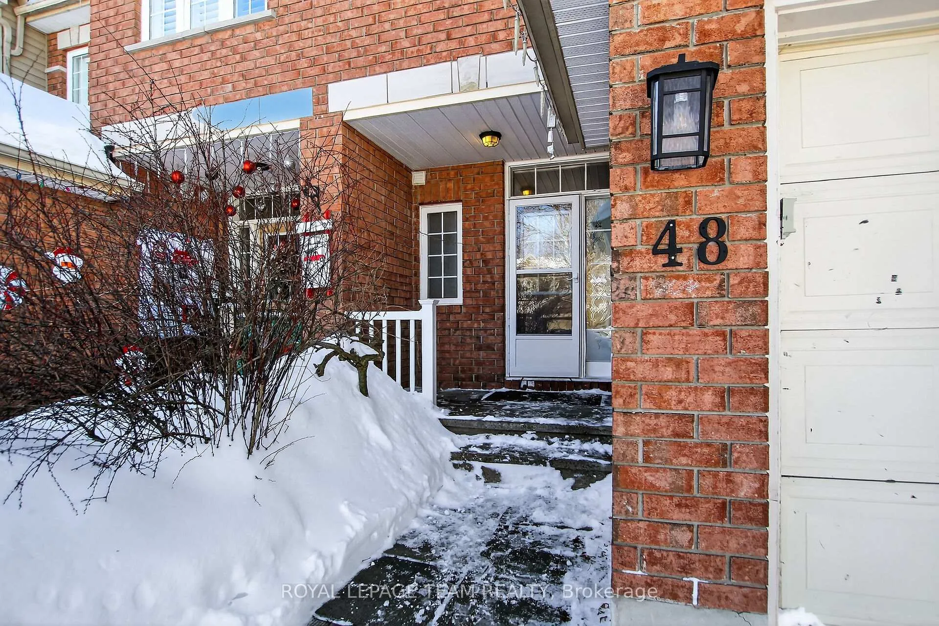 Photo 2 of 48 Saddlesmith Circle, Ottawa, Kanata - Emerald Meadows/Trailwest — HOMEH