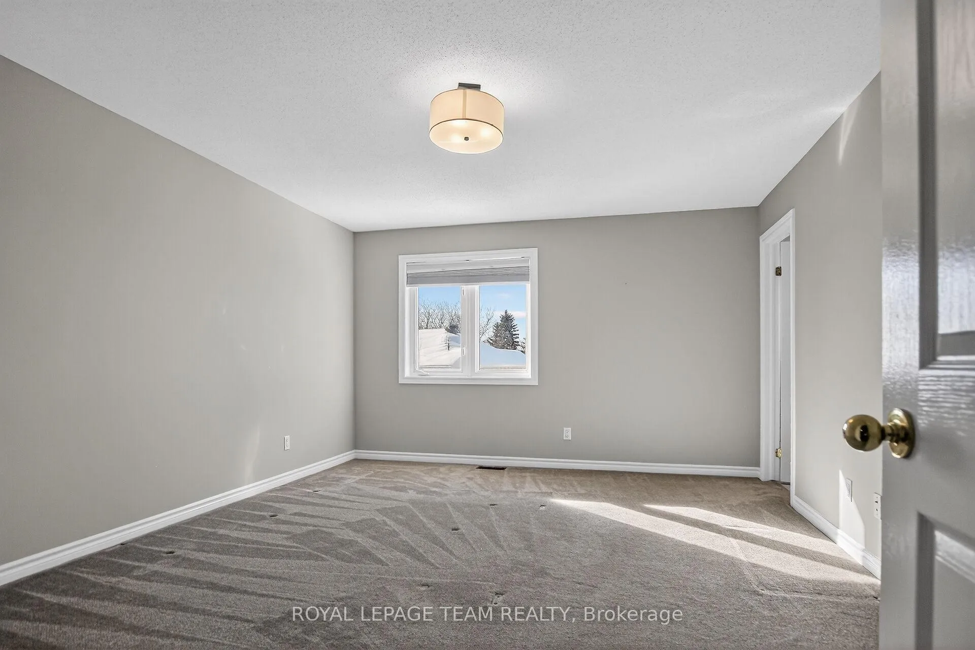 Photo 22 of 48 Saddlesmith Circle, Ottawa, Kanata - Emerald Meadows/Trailwest — HOMEH
