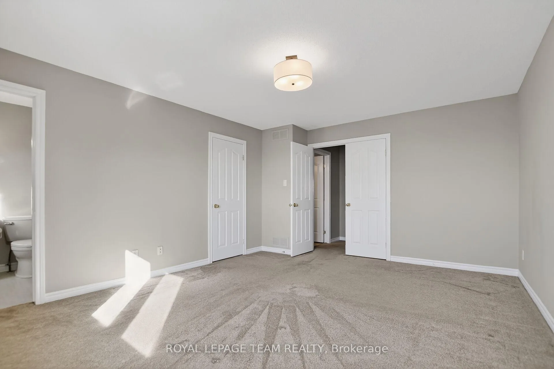 Photo 23 of 48 Saddlesmith Circle, Ottawa, Kanata - Emerald Meadows/Trailwest — HOMEH