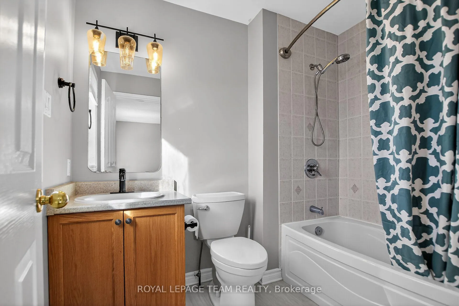Photo 26 of 48 Saddlesmith Circle, Ottawa, Kanata - Emerald Meadows/Trailwest — HOMEH