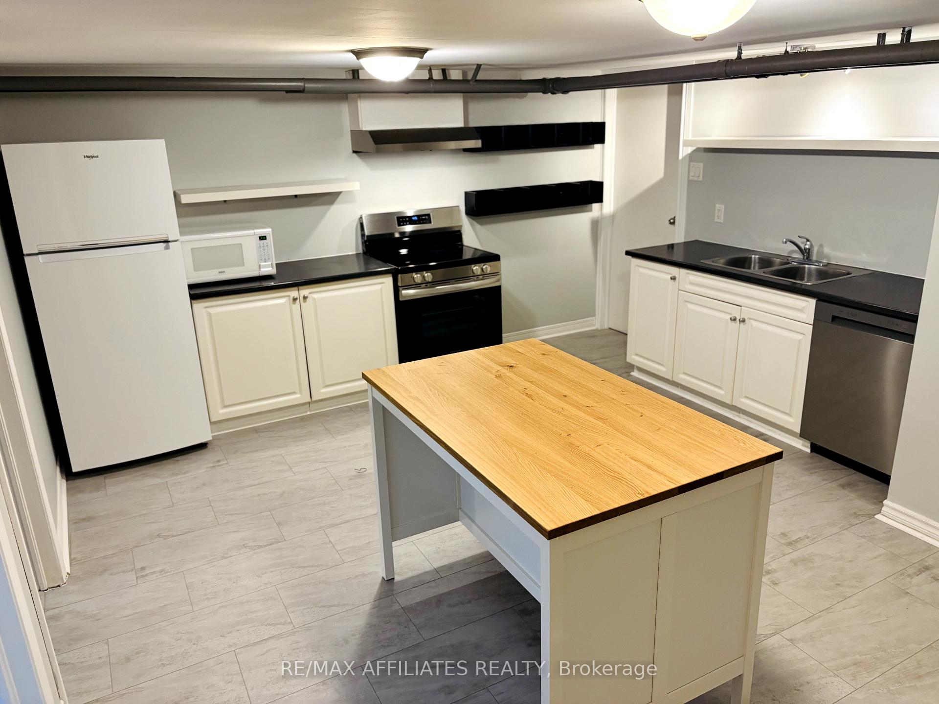 Photo 2 of Unit 3, 320 Laurier Avenue E, Ottawa, Sandy Hill — HOMEH