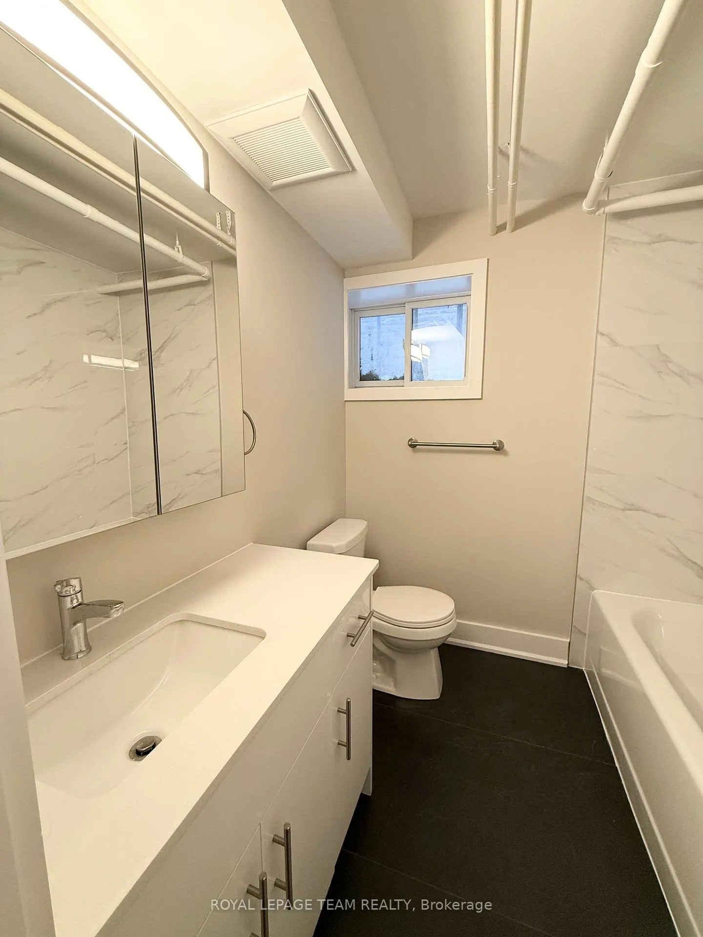 Photo 9 of Unit 15 A, 325 Cooper Street, Ottawa, Ottawa Centre — HOMEH