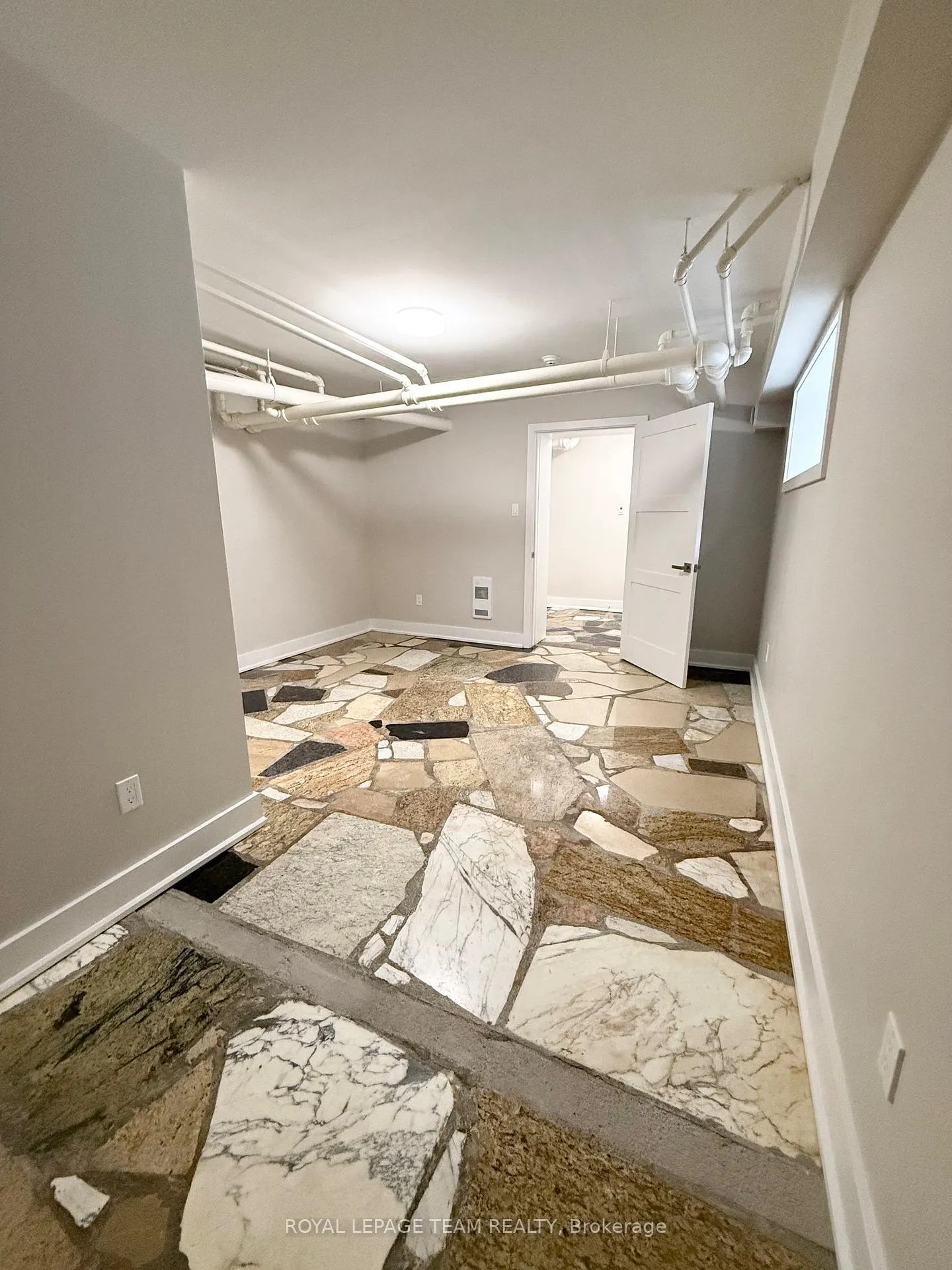 Photo 13 of Unit 15 A, 325 Cooper Street, Ottawa, Ottawa Centre — HOMEH