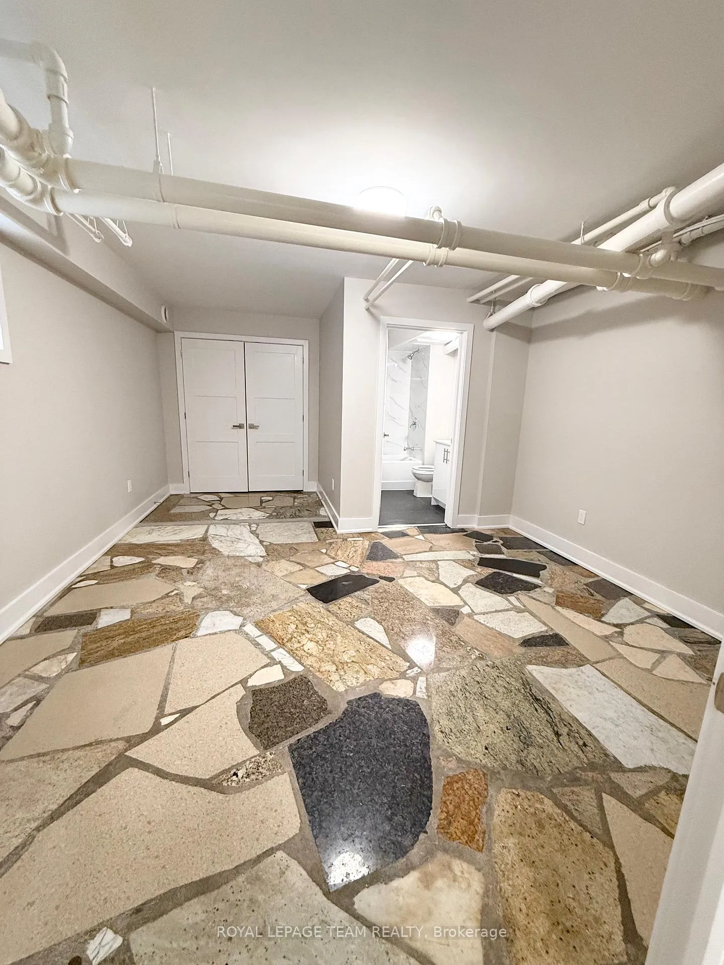 Photo 16 of Unit 15 A, 325 Cooper Street, Ottawa, Ottawa Centre — HOMEH