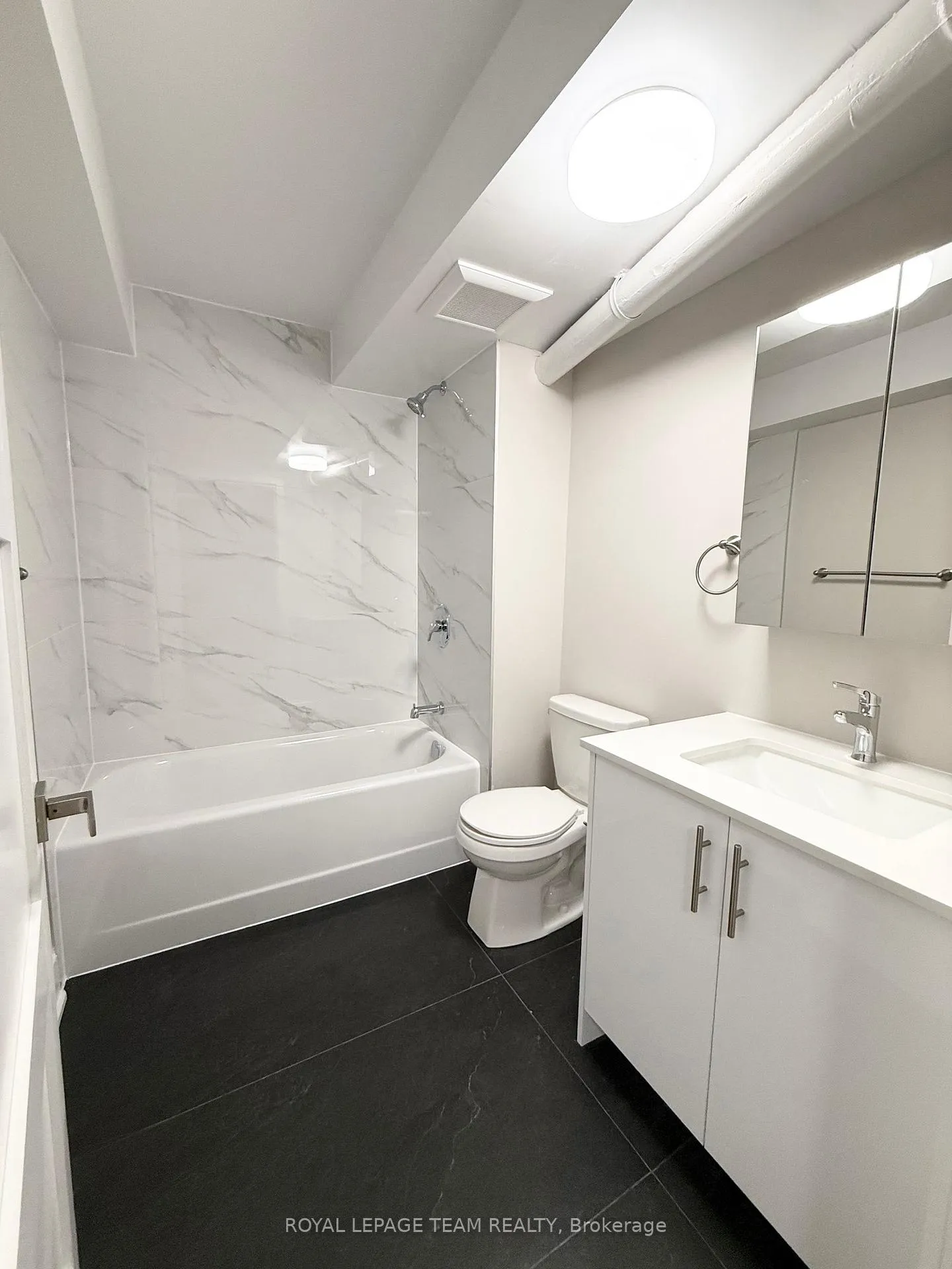 Photo 17 of Unit 15 A, 325 Cooper Street, Ottawa, Ottawa Centre — HOMEH