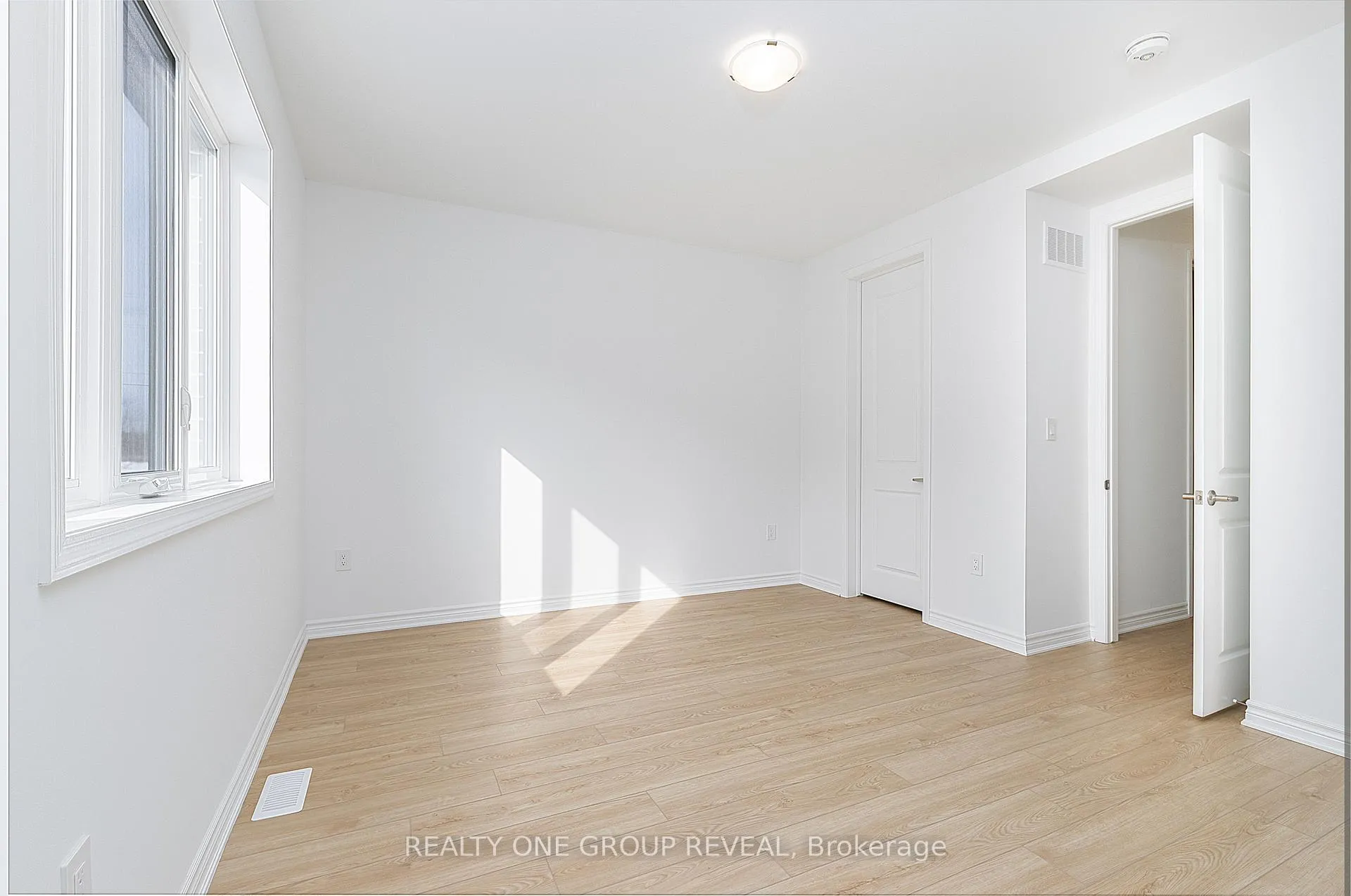 Photo 22 of 1735 Mineral Springs Way, Pickering, Rural Pickering — HOMEH