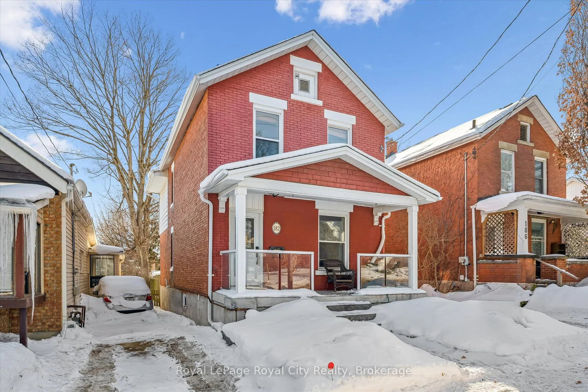 Front of 182 London Road W