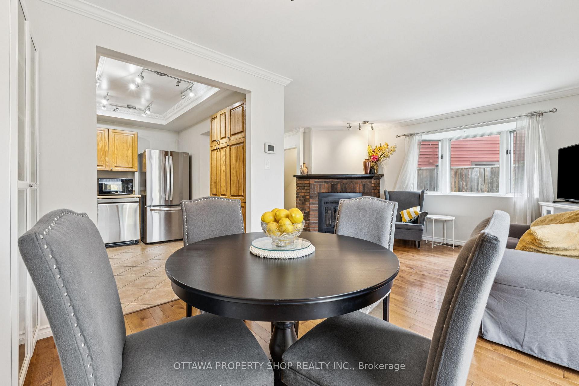 Photo 4 of 67 Gentle Gate Crescent, Ottawa, Hunt Club Park/Greenboro — HOMEH