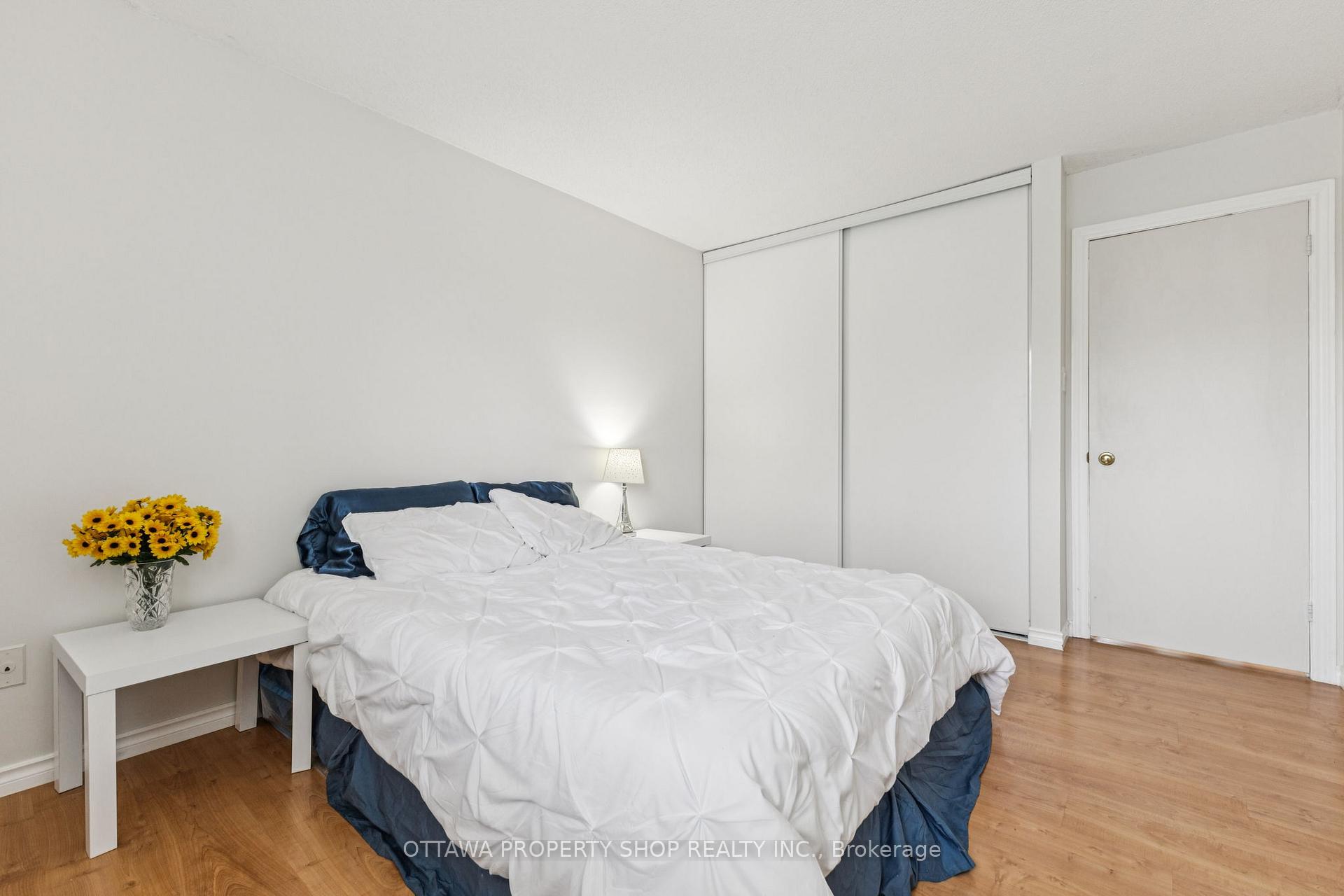 Photo 12 of 67 Gentle Gate Crescent, Ottawa, Hunt Club Park/Greenboro — HOMEH