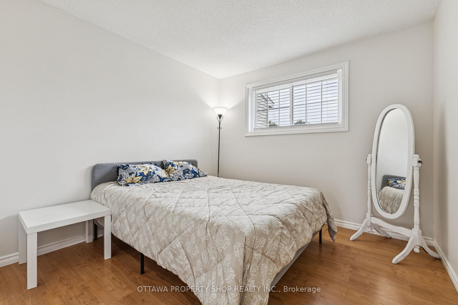 Photo 13 of 67 Gentle Gate Crescent, Ottawa, Hunt Club Park/Greenboro — HOMEH