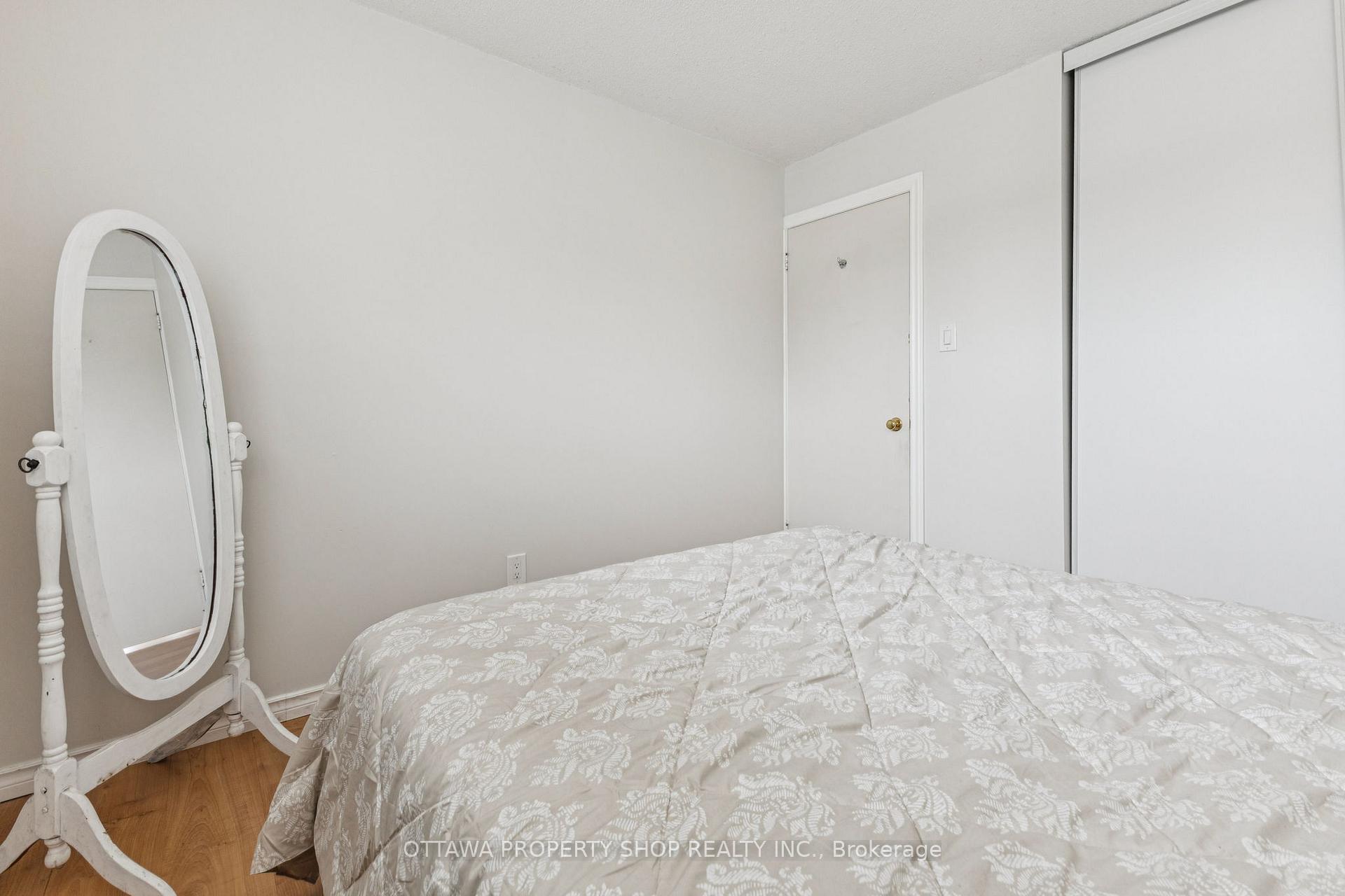 Photo 14 of 67 Gentle Gate Crescent, Ottawa, Hunt Club Park/Greenboro — HOMEH