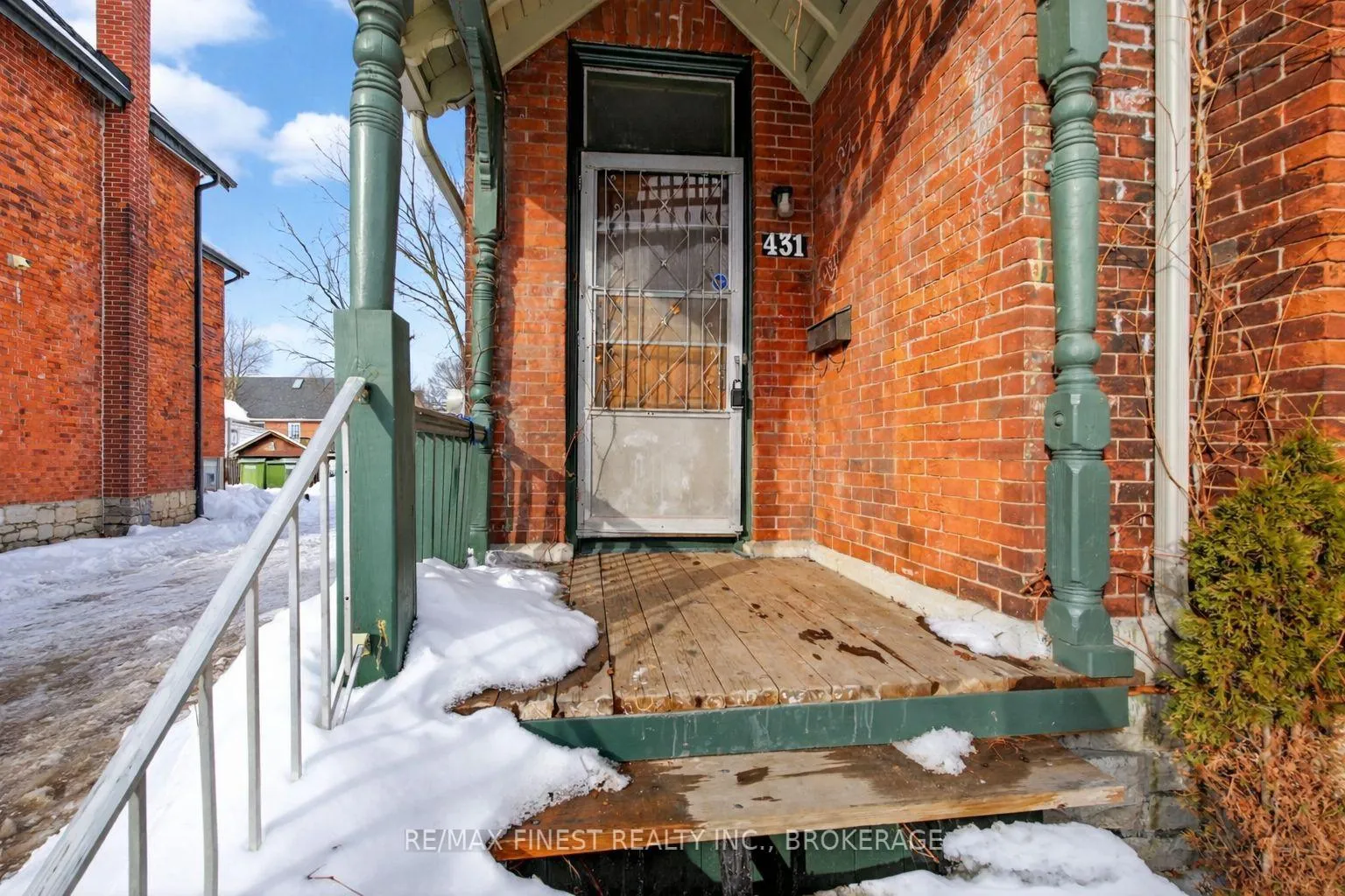 Photo 2 of 431 Brock Street, Kingston, Central City East — HOMEH