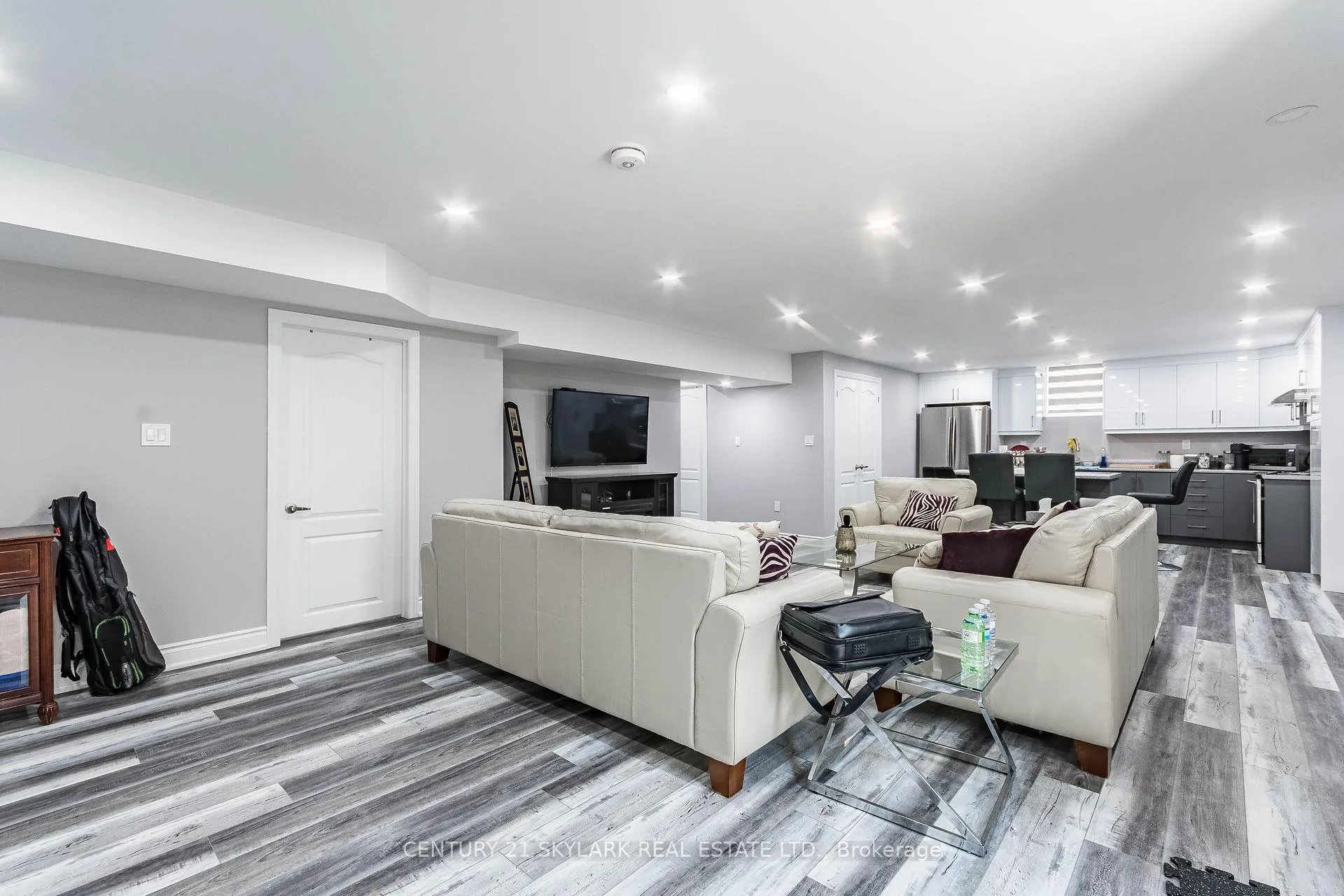 Photo 5 of 6 Villanova Road, Brampton, Bram West — HOMEH