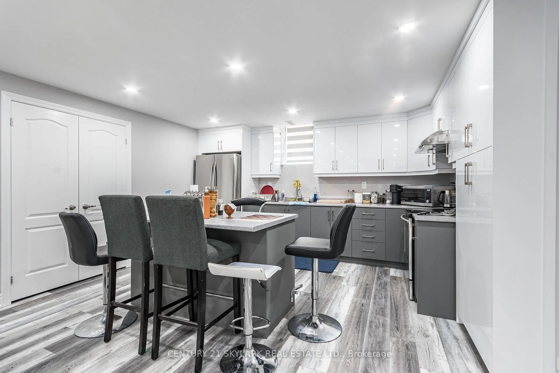 Photo 8 of 6 Villanova Road, Brampton, Bram West — HOMEH