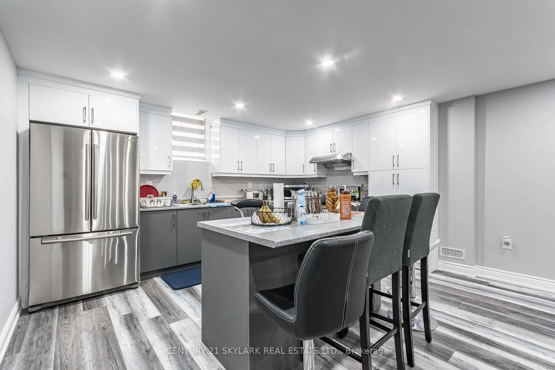 Photo 9 of 6 Villanova Road, Brampton, Bram West — HOMEH