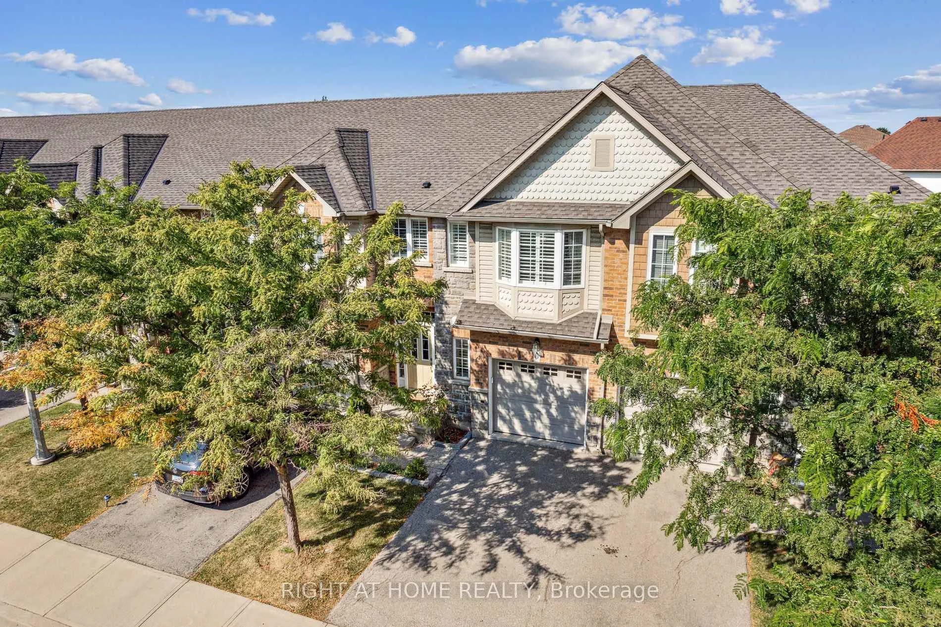 Photo 1 of Unit 6, 40 Dartmouth Gate, Hamilton, Lakeshore — HOMEH