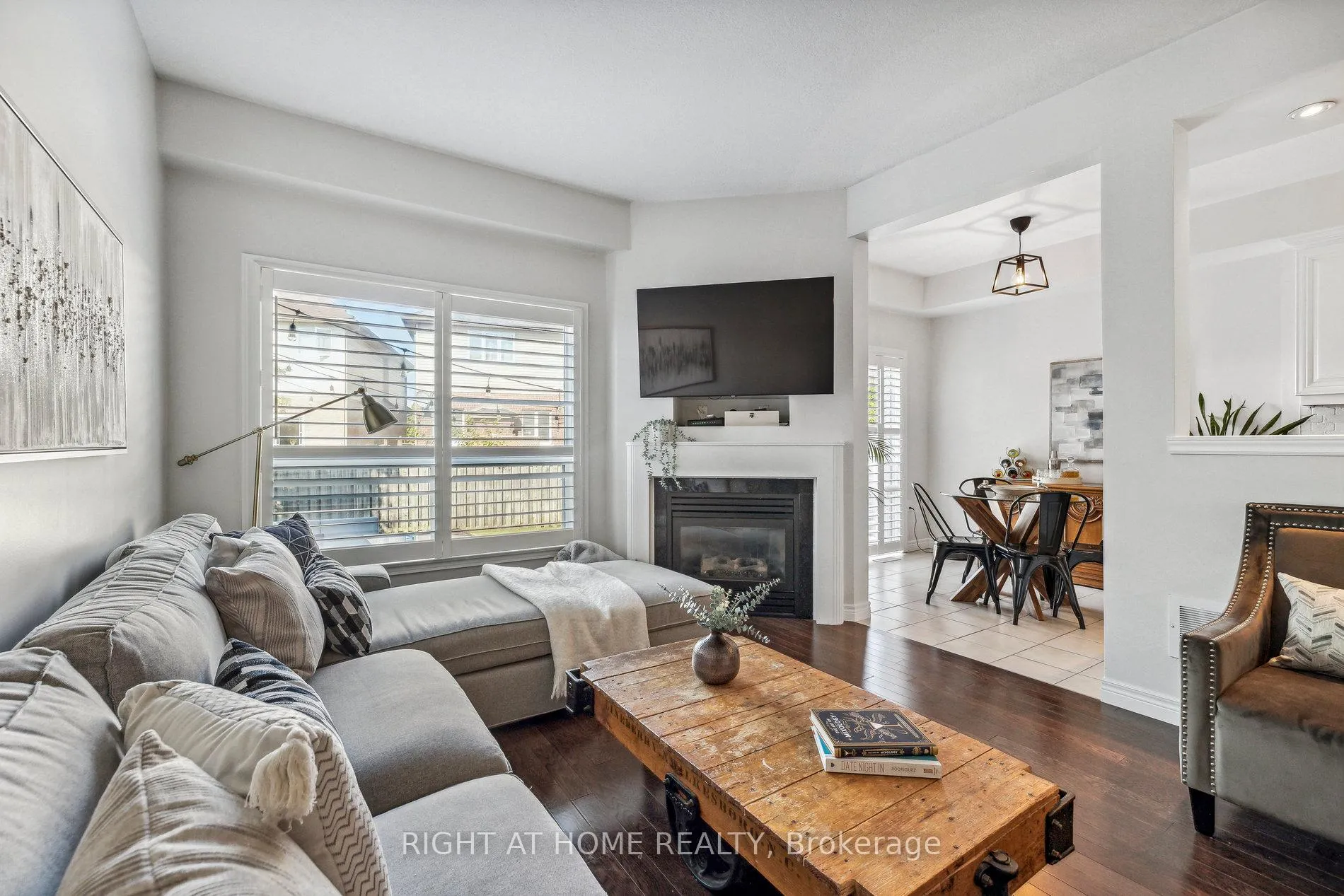 Photo 14 of Unit 6, 40 Dartmouth Gate, Hamilton, Lakeshore — HOMEH