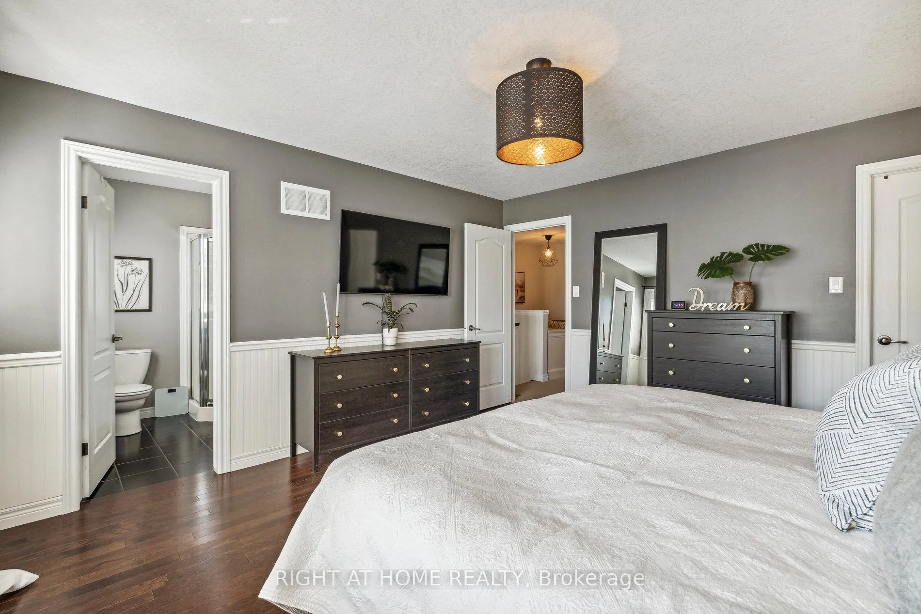 Photo 24 of Unit 6, 40 Dartmouth Gate, Hamilton, Lakeshore — HOMEH
