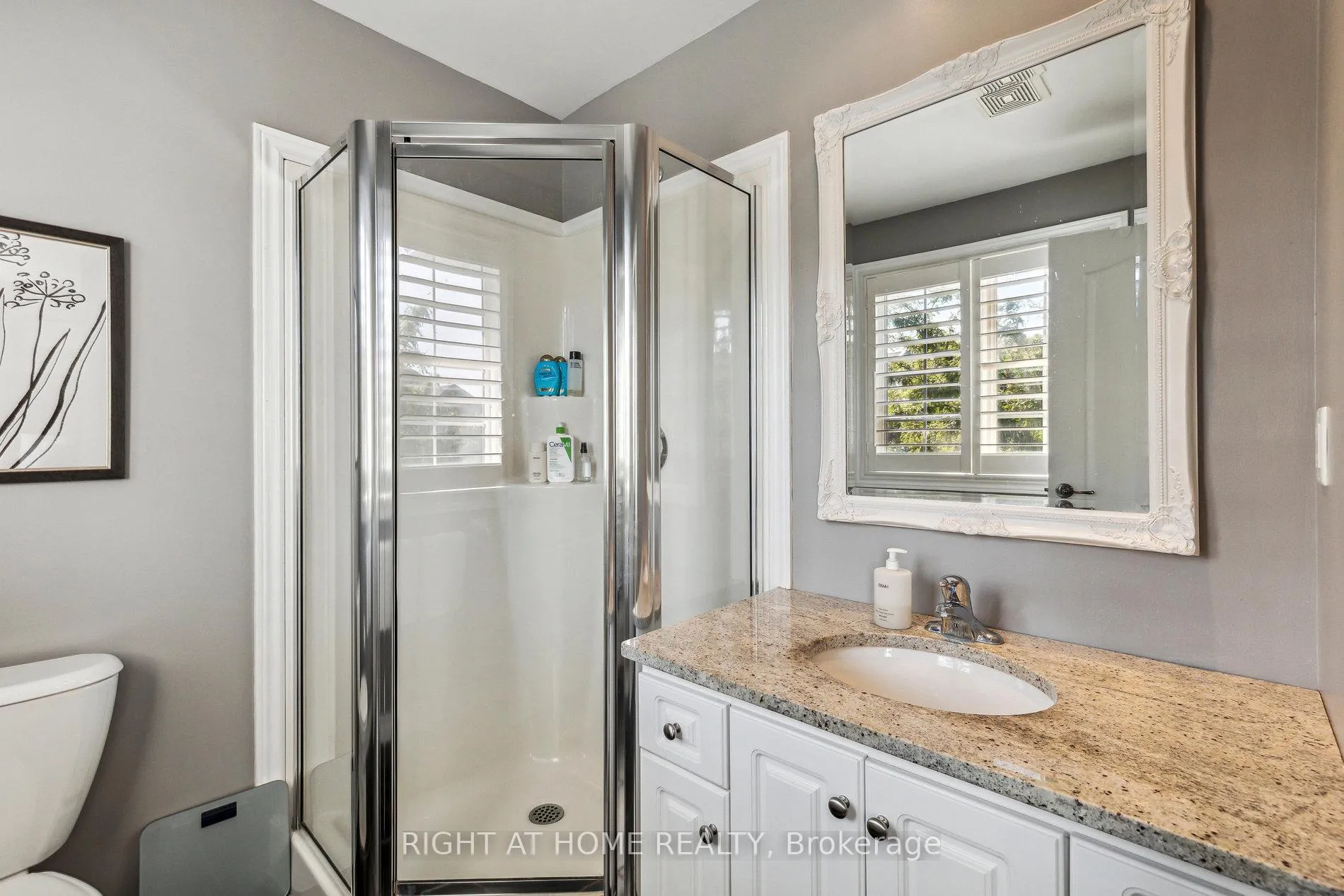 Photo 26 of Unit 6, 40 Dartmouth Gate, Hamilton, Lakeshore — HOMEH