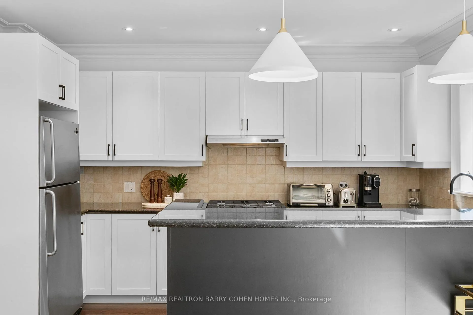 Photo 10 of 141 Latimer Avenue, Toronto, Lawrence Park South — HOMEH