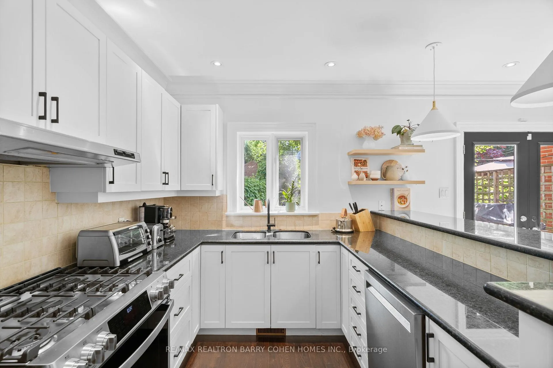Photo 11 of 141 Latimer Avenue, Toronto, Lawrence Park South — HOMEH