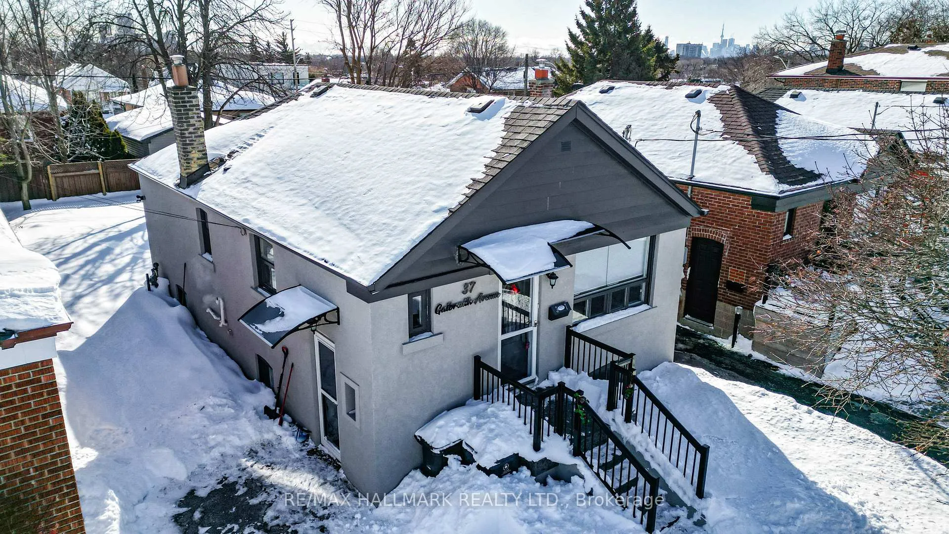 Photo 4 of 37 Galbraith Avenue, Toronto, O'Connor-Parkview — HOMEH