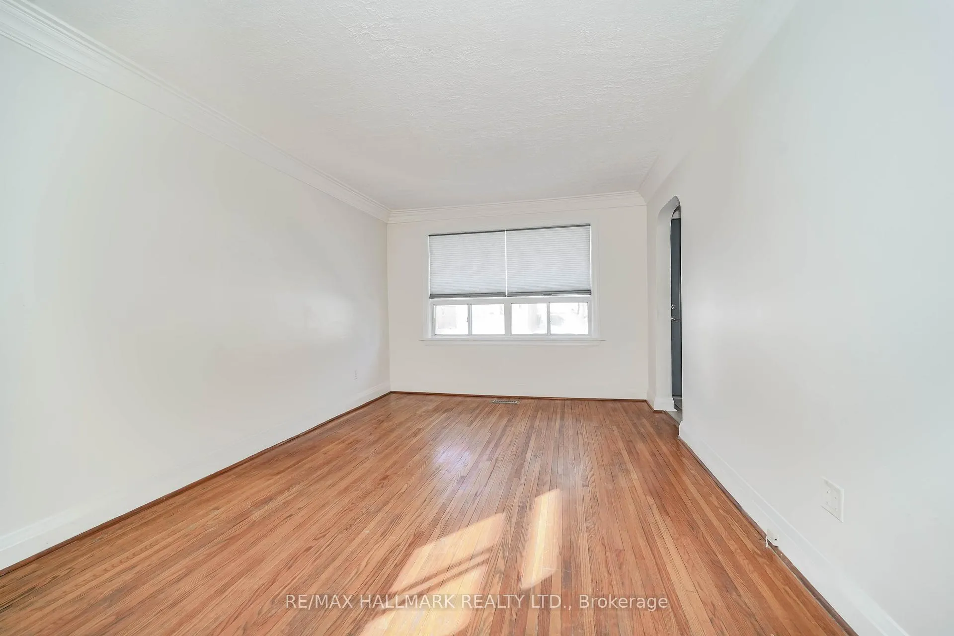Photo 14 of 37 Galbraith Avenue, Toronto, O'Connor-Parkview — HOMEH